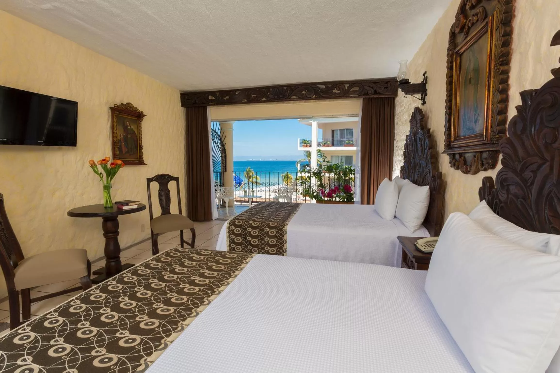 View (from property/room), Bed in Playa Los Arcos Hotel Beach Resort & Spa