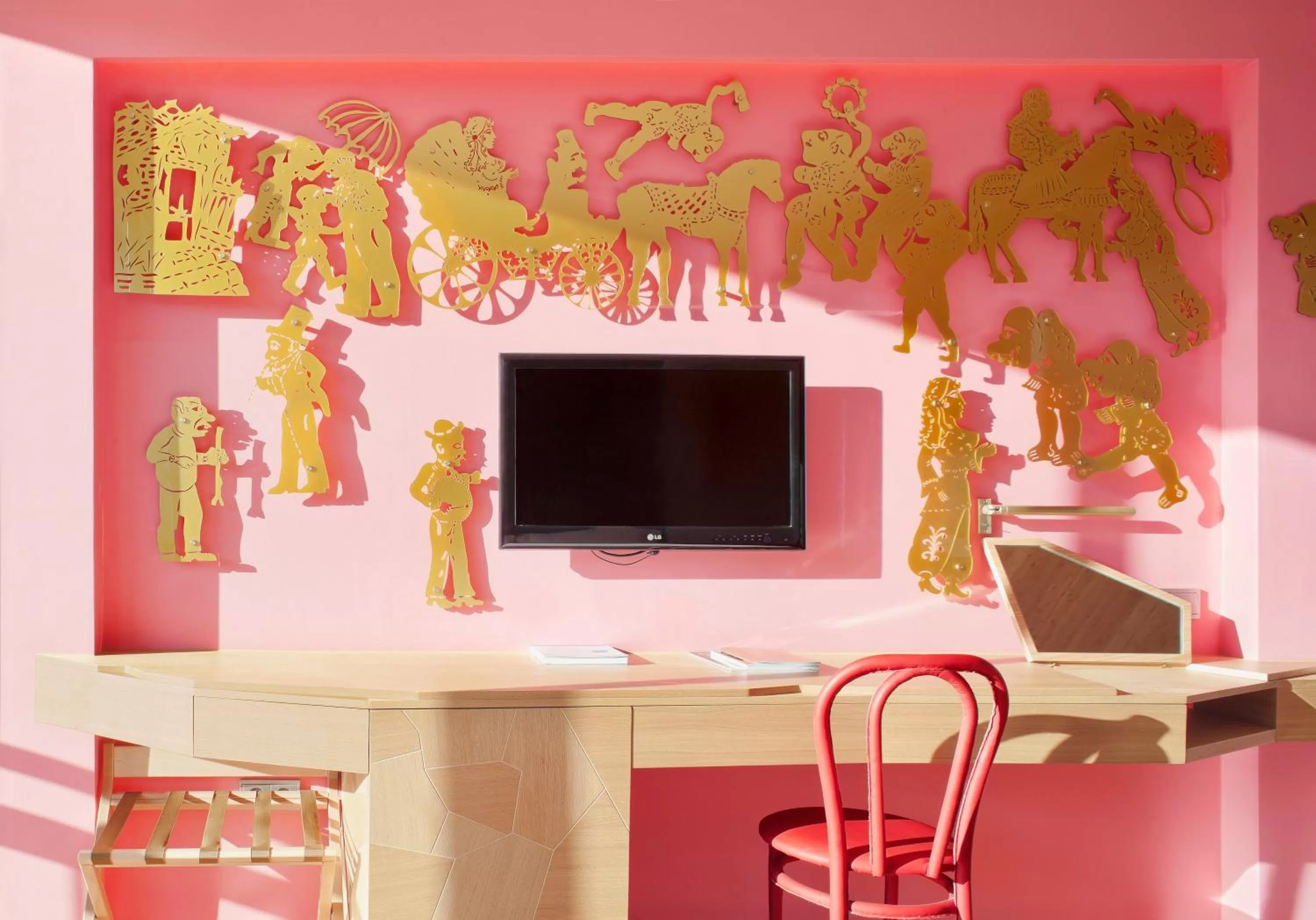 TV and multimedia in New Hotel