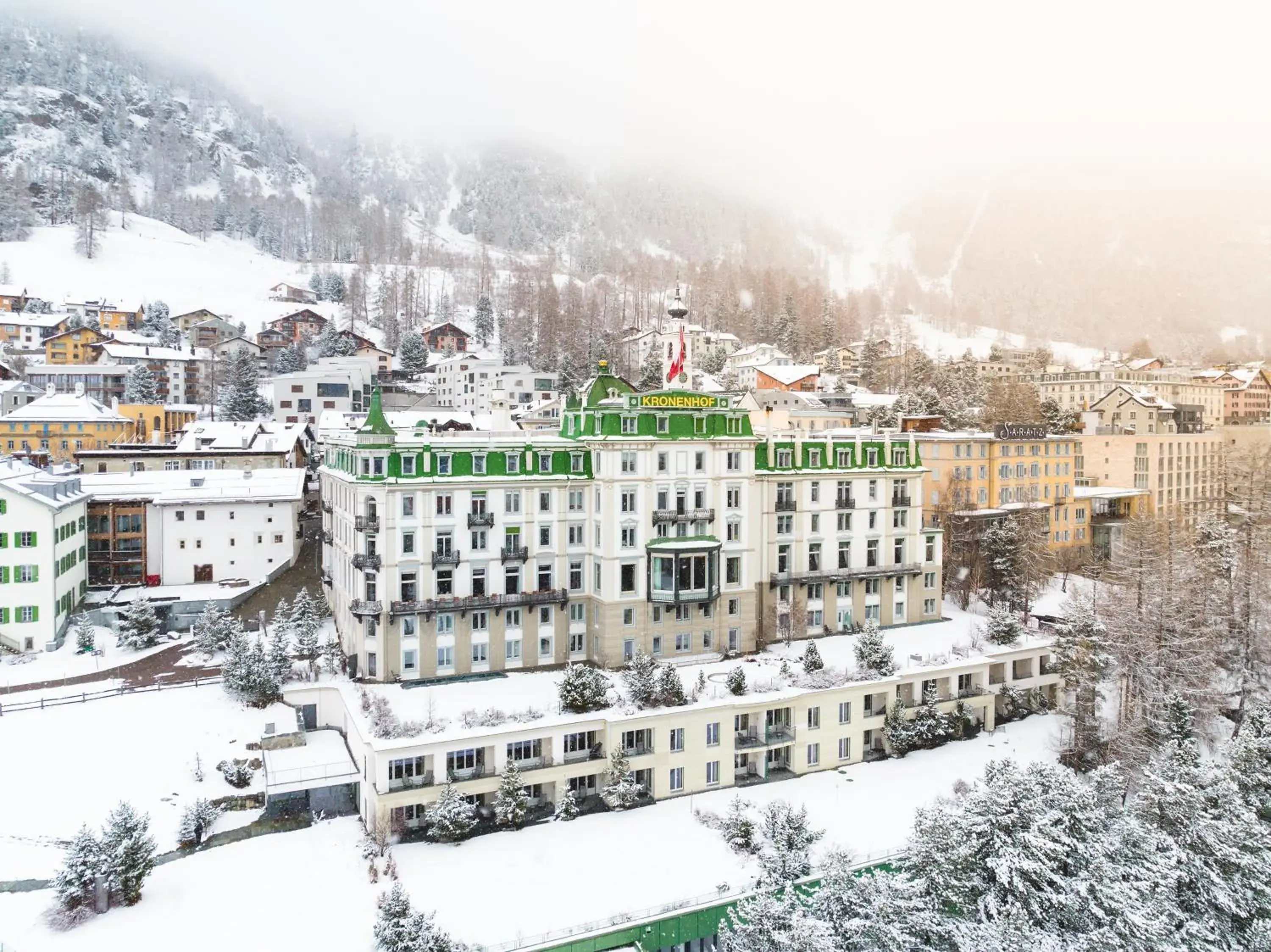 Property building, Winter in Grand Hotel Kronenhof