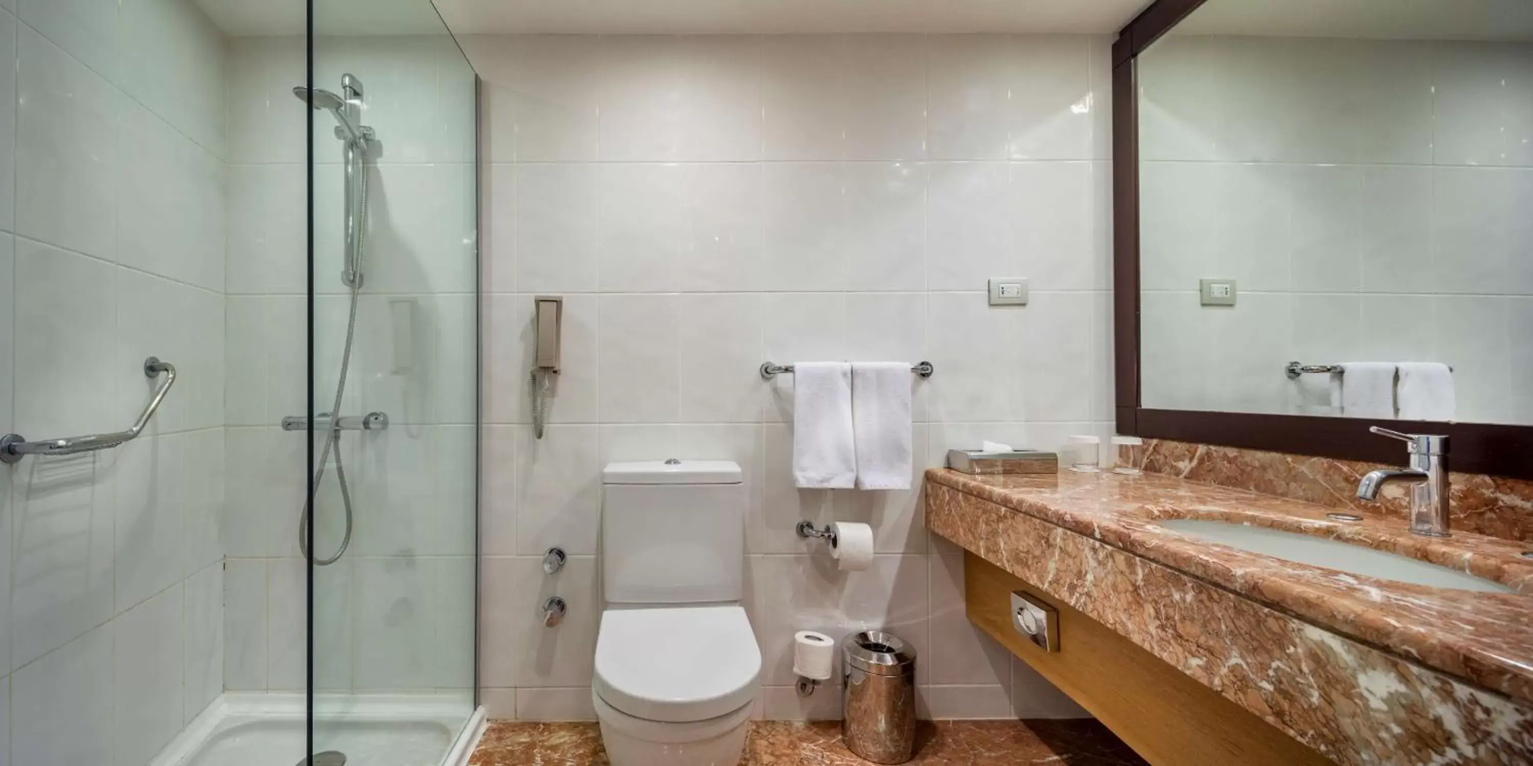 Bathroom in Mersin HiltonSA