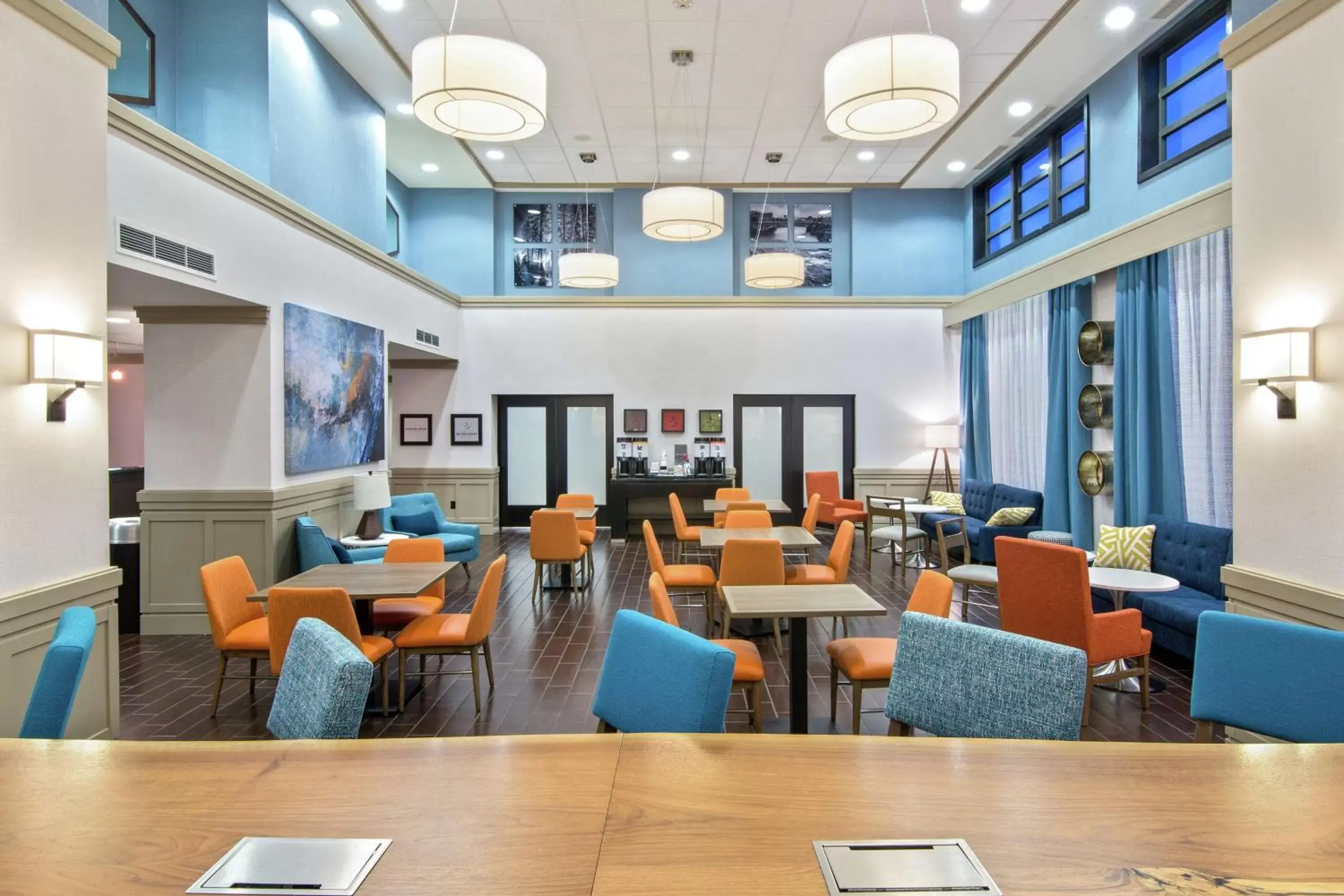 Lobby or reception, Restaurant/Places to Eat in Hampton Inn & Suites Spokane Valley