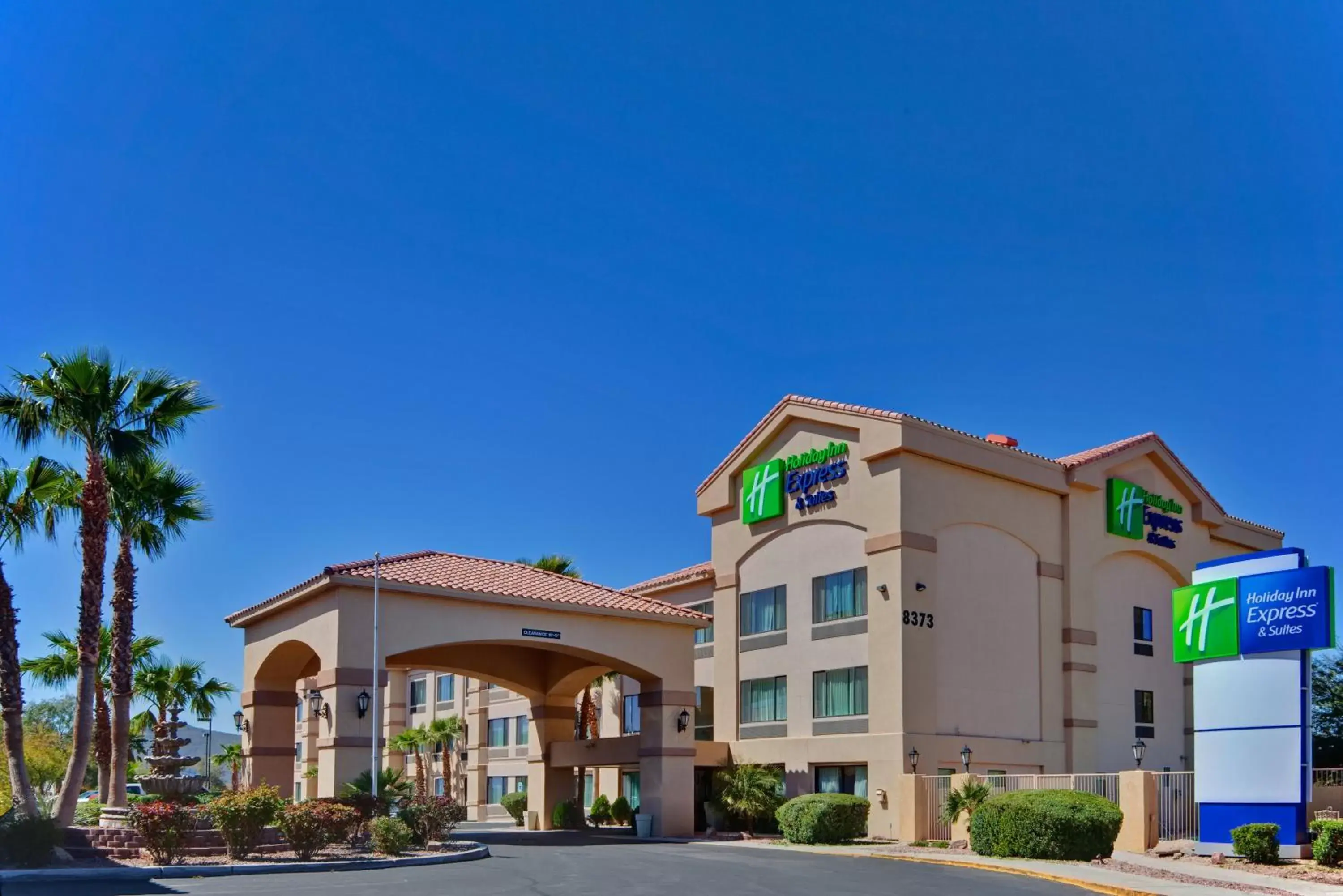 Property Building in Holiday Inn Express & Suites Tucson North, Marana, an IHG Hotel