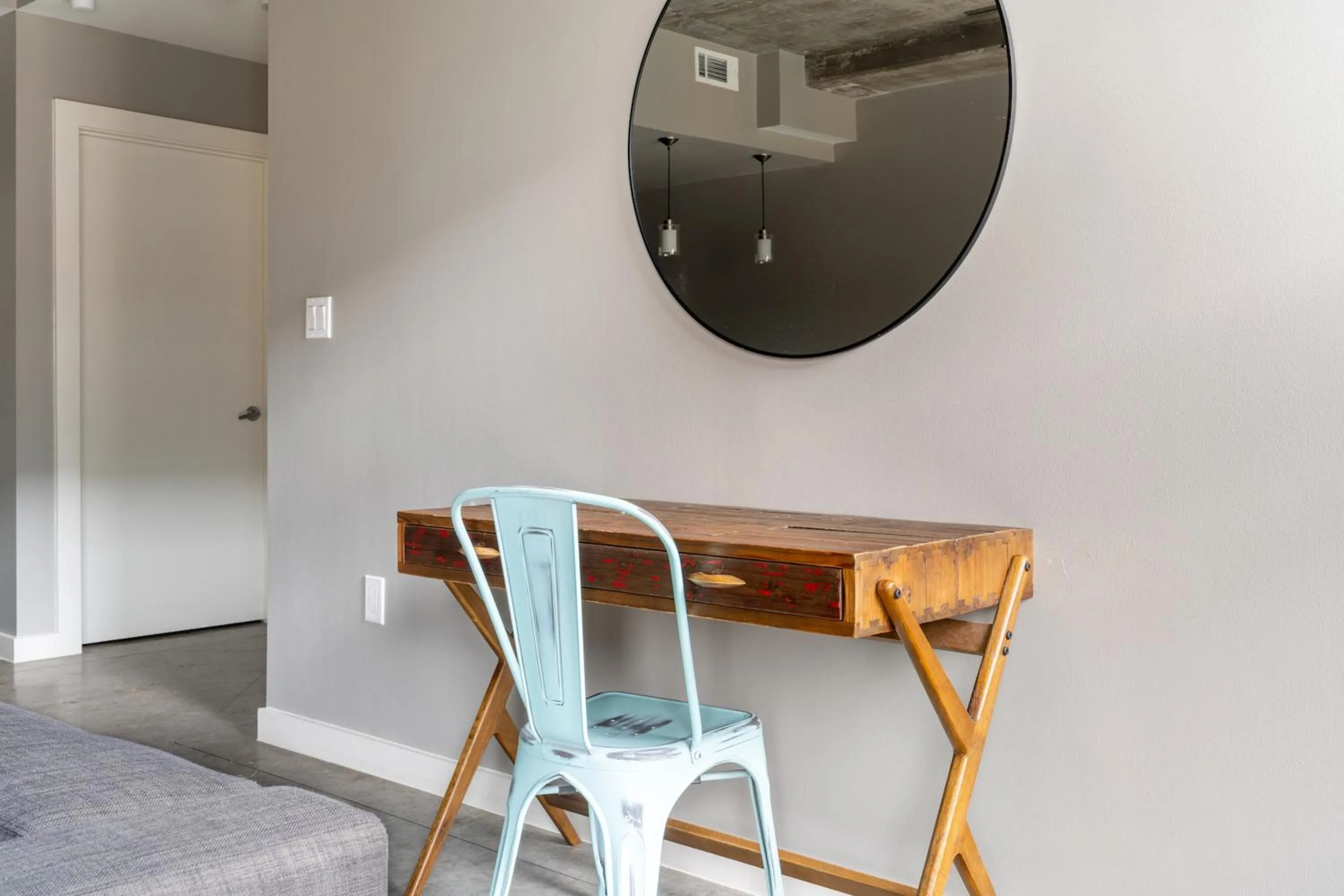 Seating area, TV/Entertainment Center in Kasa Downtown Austin