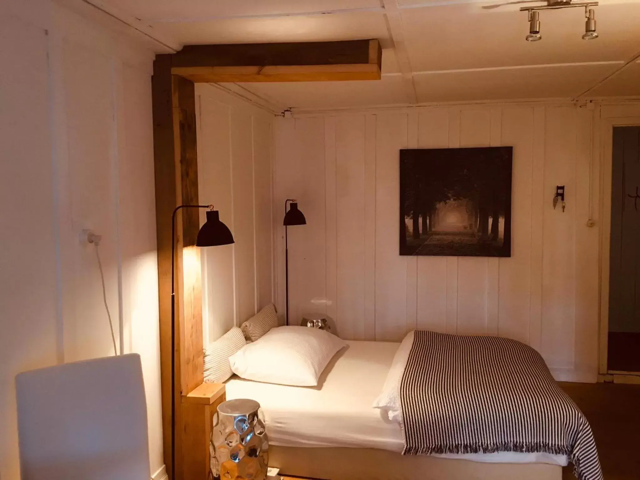 Photo of the whole room, Bed in B&B Bären