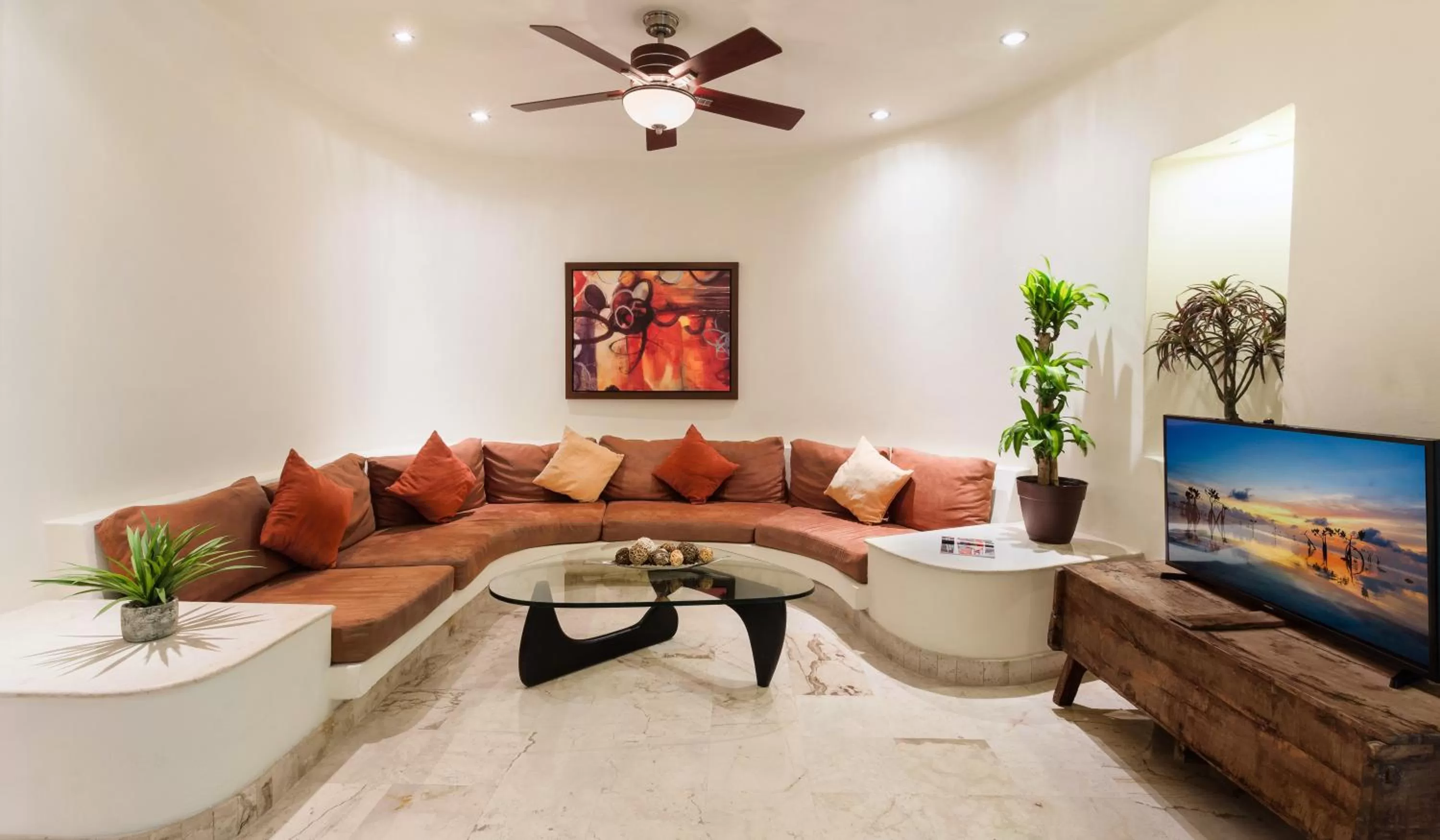 Living room in Maya Villa Condo Hotel and Beachclub