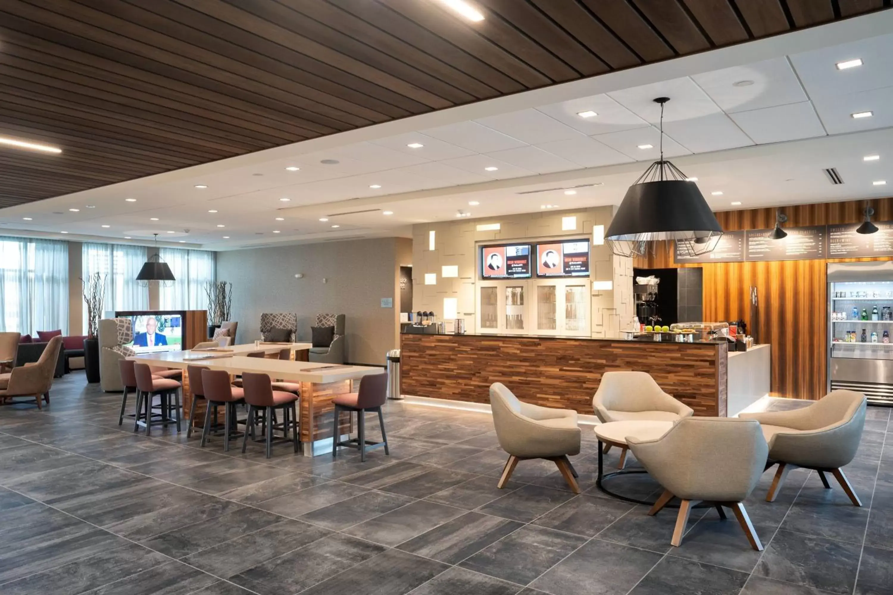 Lobby or reception, Restaurant/Places to Eat in Courtyard by Marriott Charleston-North Charleston