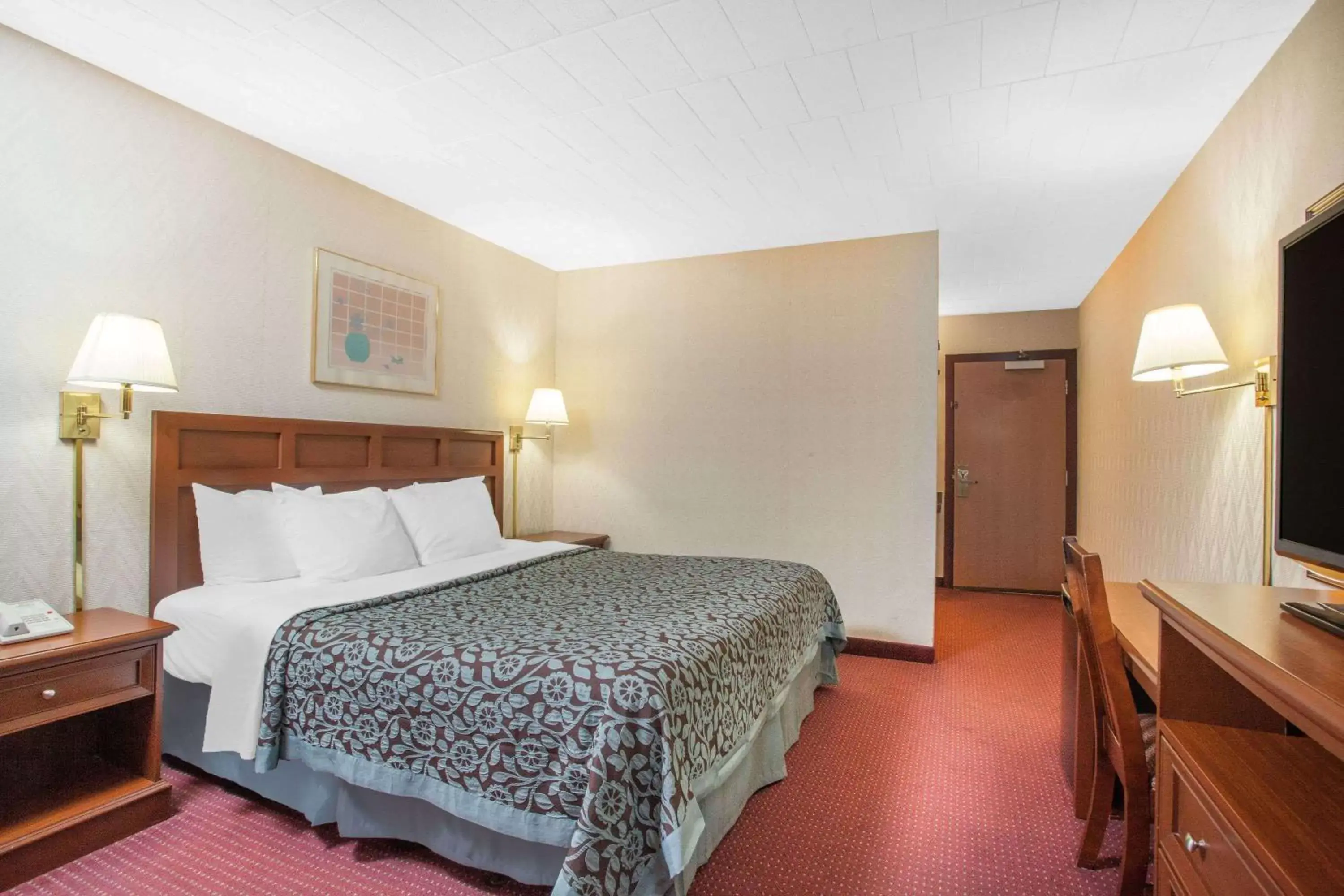 Photo of the whole room in Days Inn by Wyndham Liberty