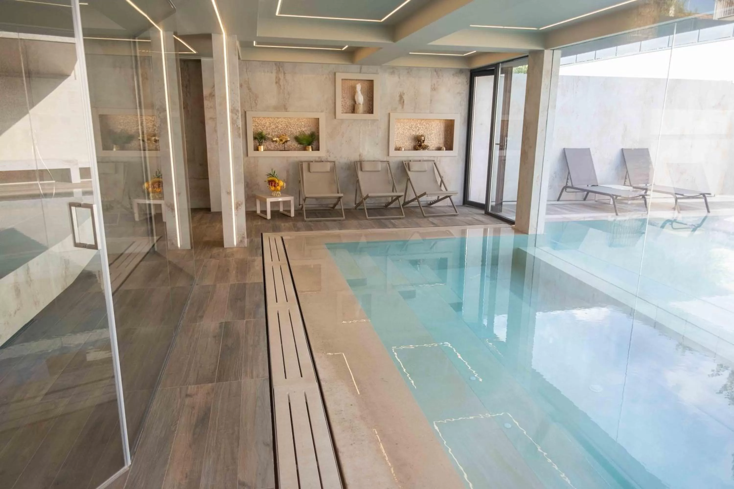 Sauna, Swimming Pool in Divina Charme