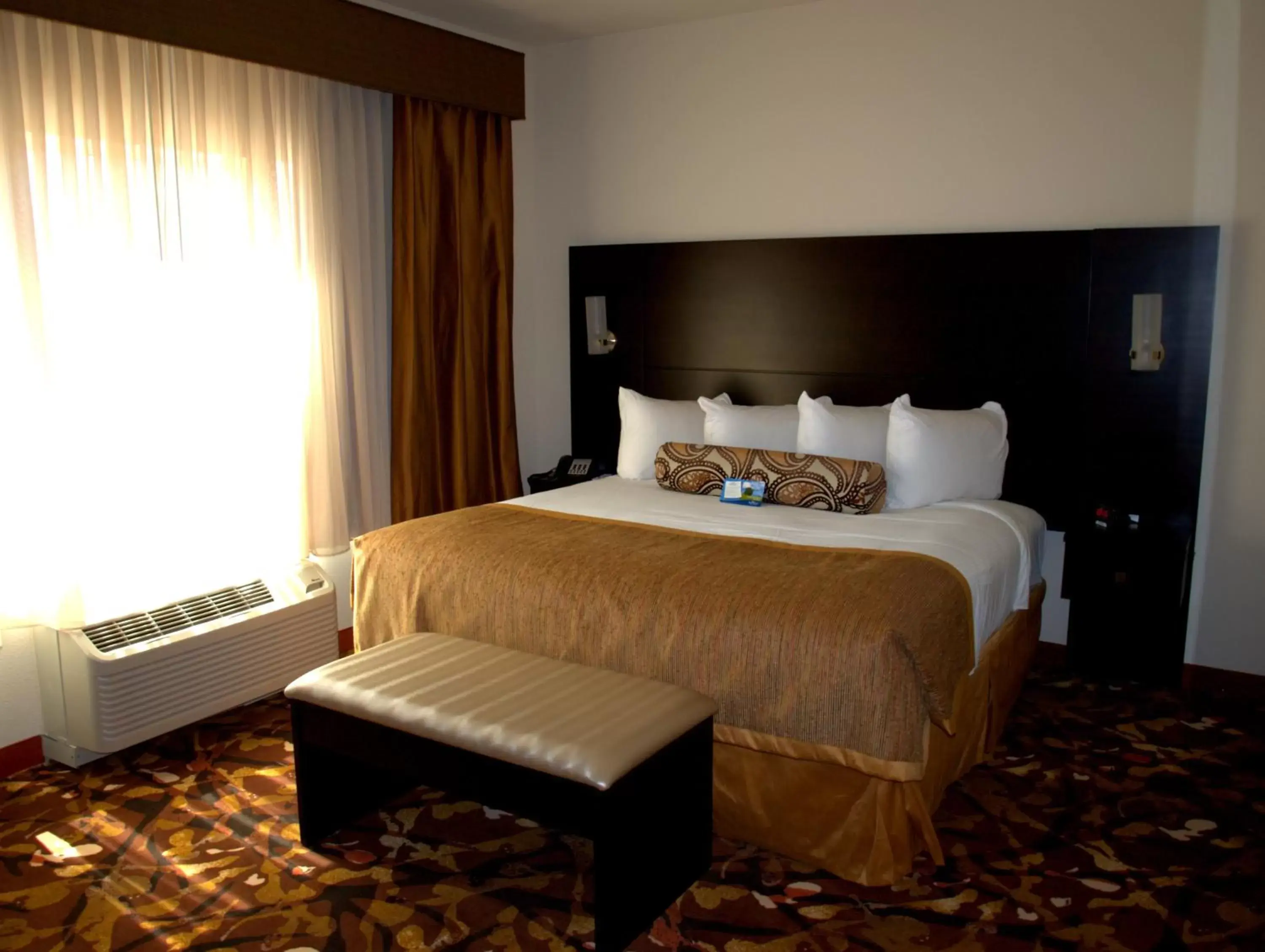 Bed in Baymont by Wyndham Hobbs Bed in Baymont by Wyndham Hobbs