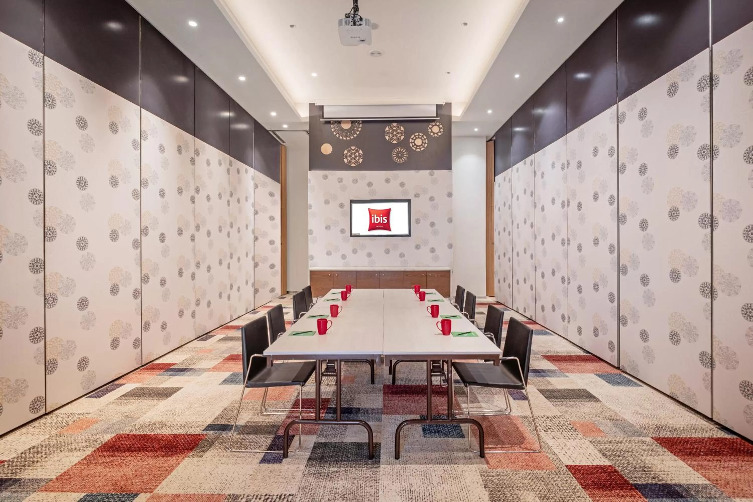 Meeting/conference room in ibis Kolkata Rajarhat - An Accor Brand