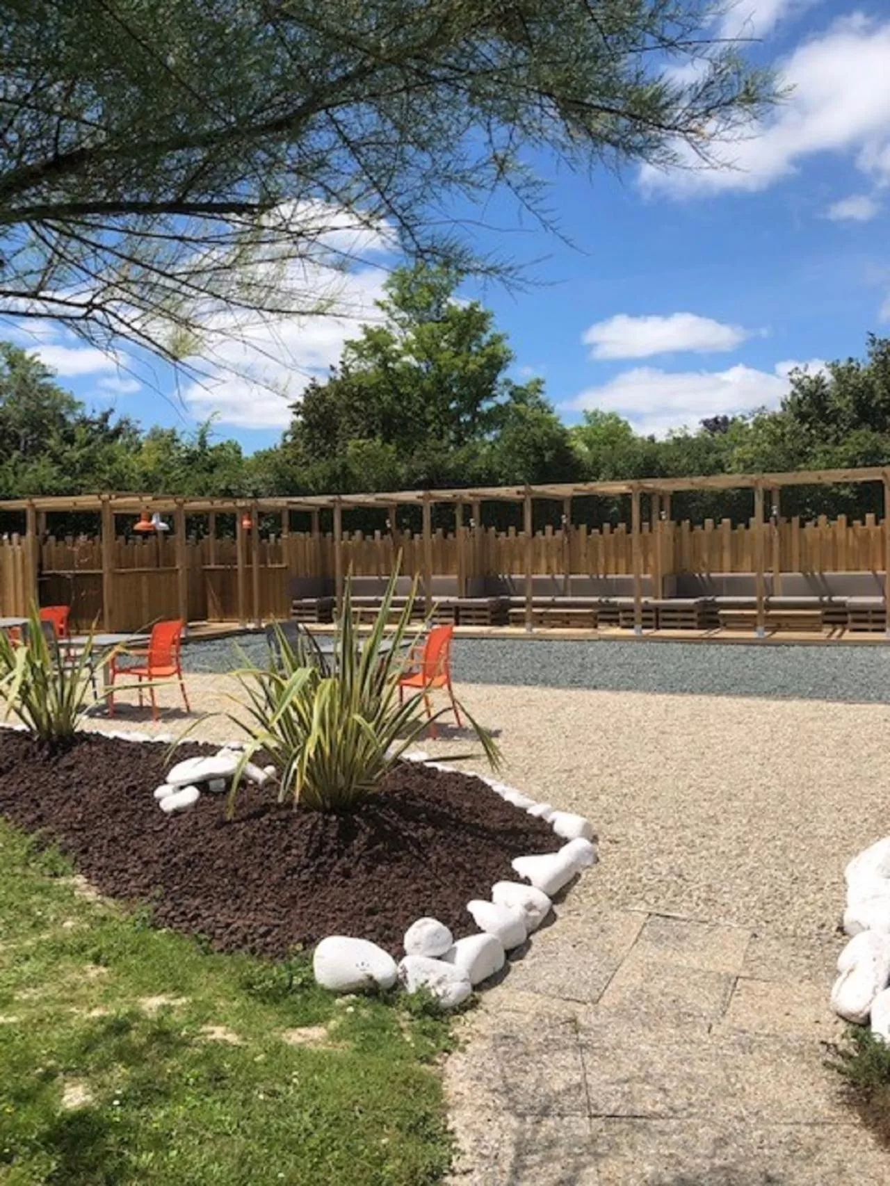 Patio in ibis Saintes