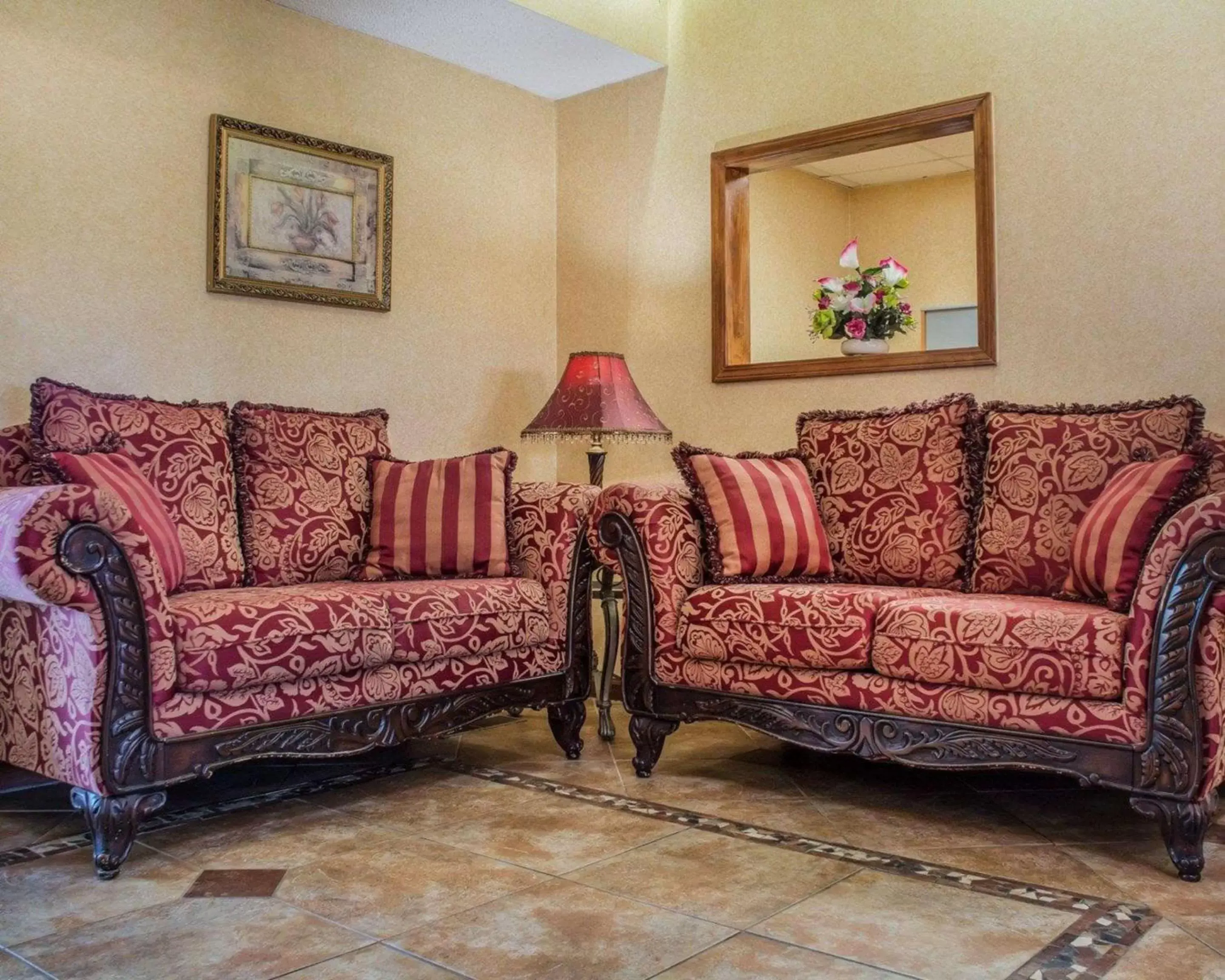 Lobby or reception, Seating Area in Quality Inn Lockport