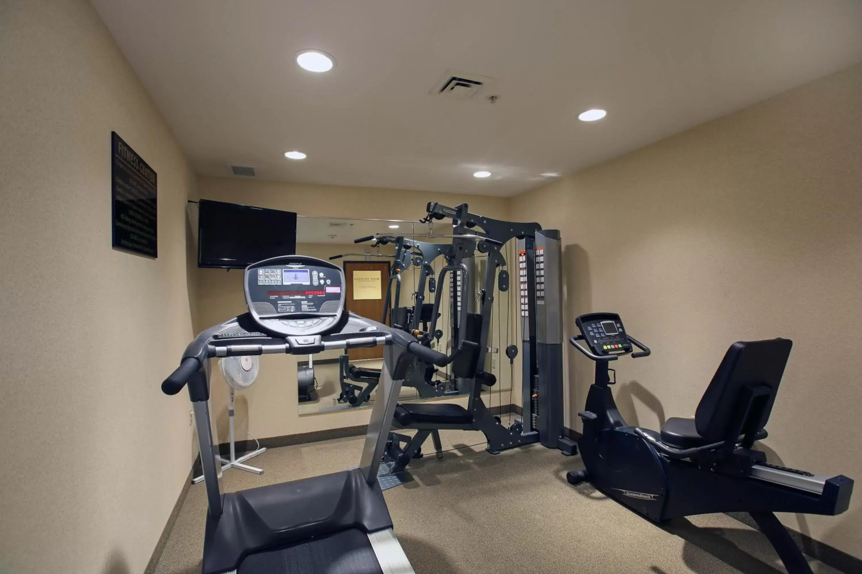Fitness centre/facilities, Fitness Center/Facilities in Boarders Inn & Suites by Cobblestone Hotels - Shawano