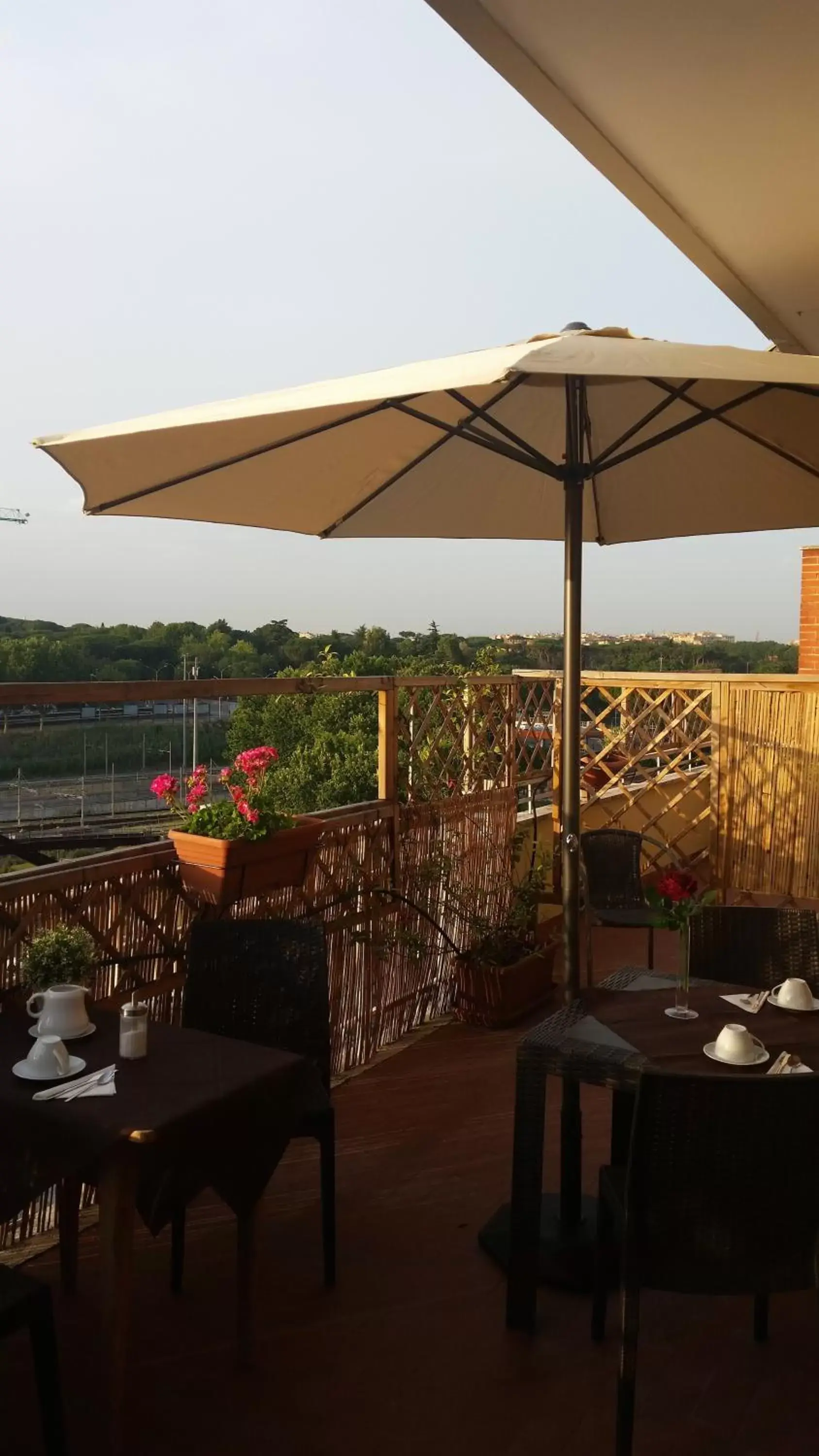 Balcony/Terrace, Restaurant/Places to Eat in Atticoromantica
