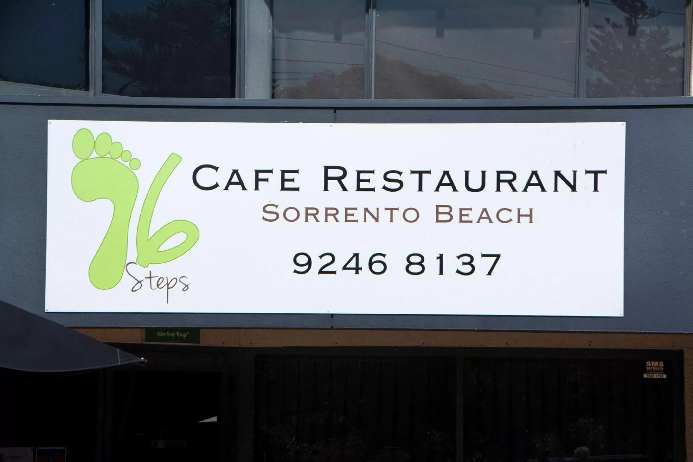 Restaurant/places to eat in Quality Resort Sorrento Beach