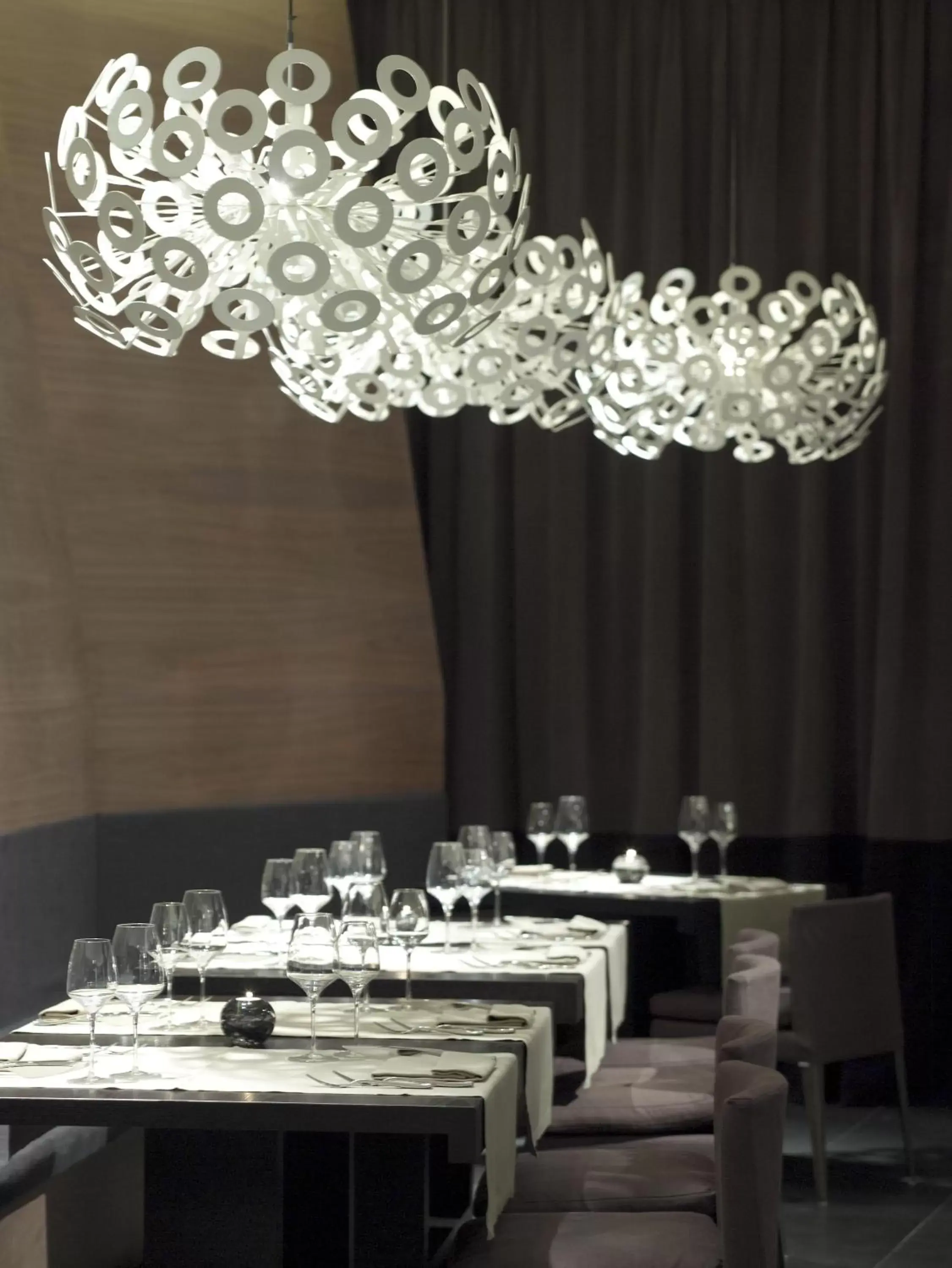Restaurant/Places to Eat in The Met Hotel Thessaloniki, a Member of Design Hotels