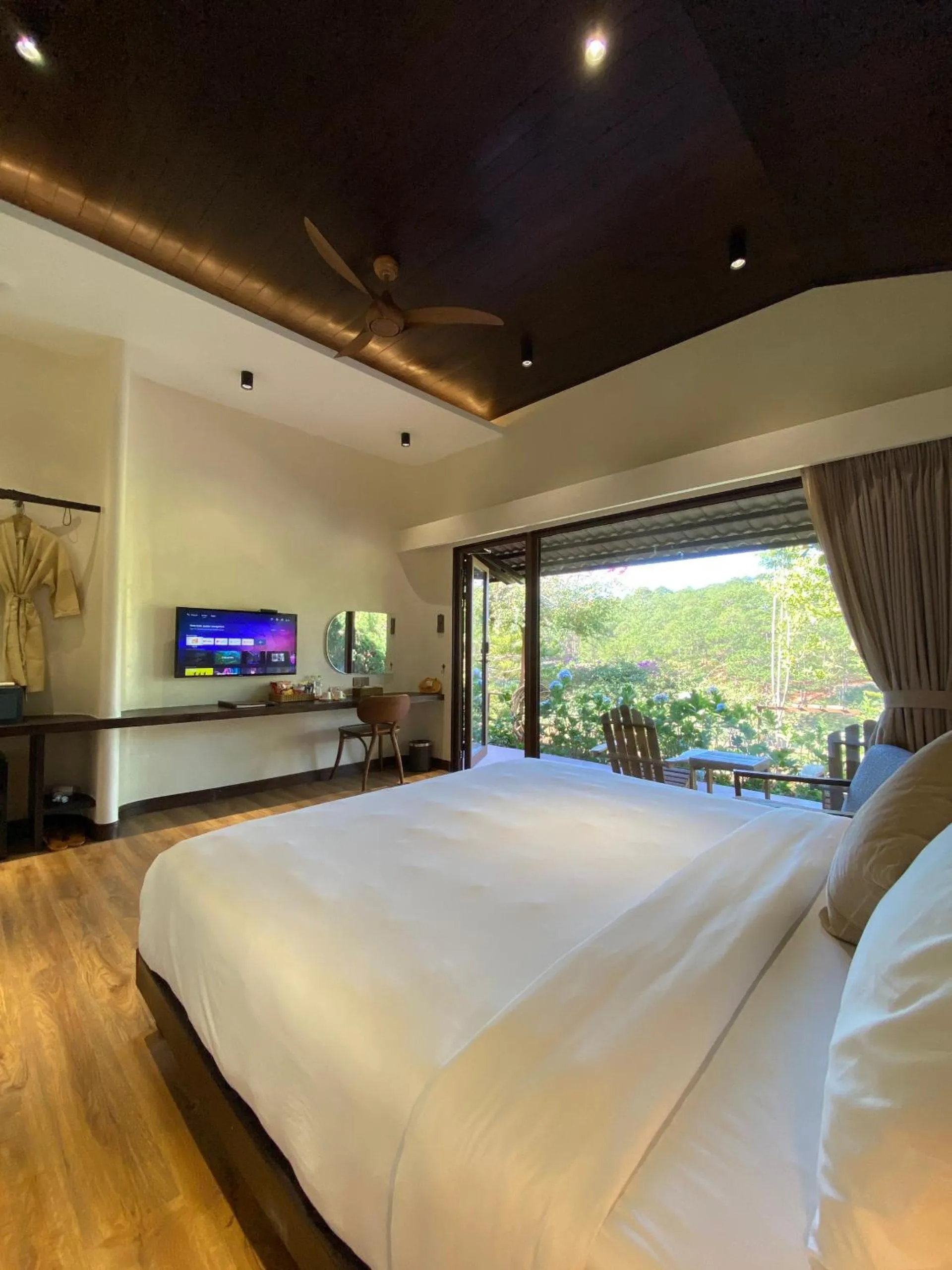 Bed in Zen Valley Dalat