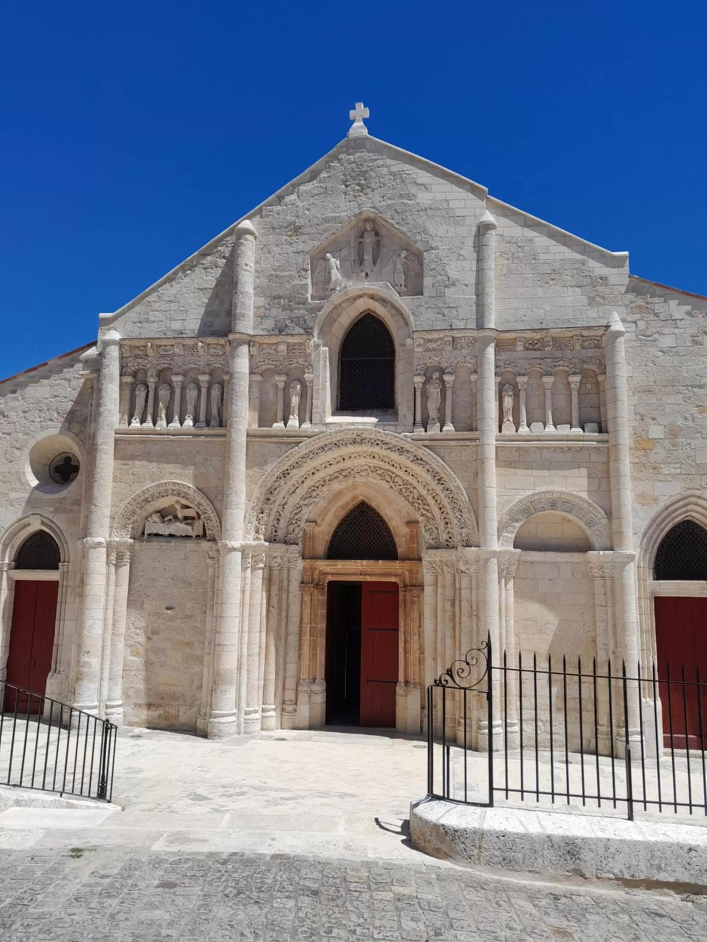 Nearby landmark, Property Building in Le Perroquet Vert