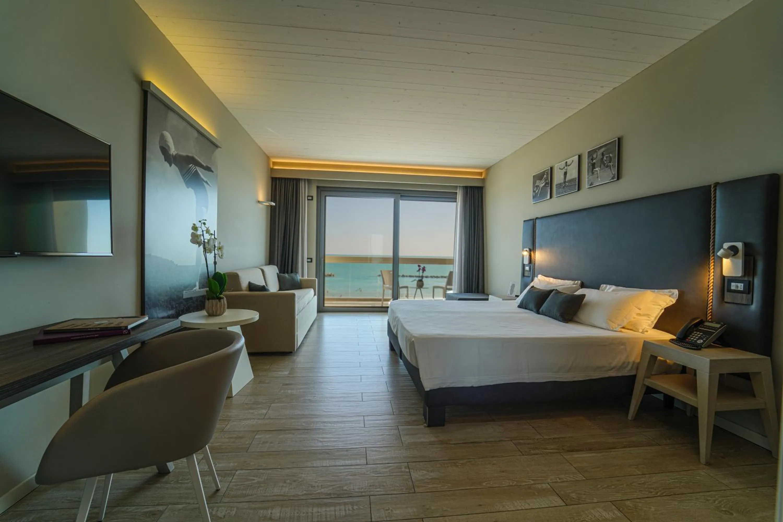 Photo of the whole room, Bed in Nautilus Family Hotel