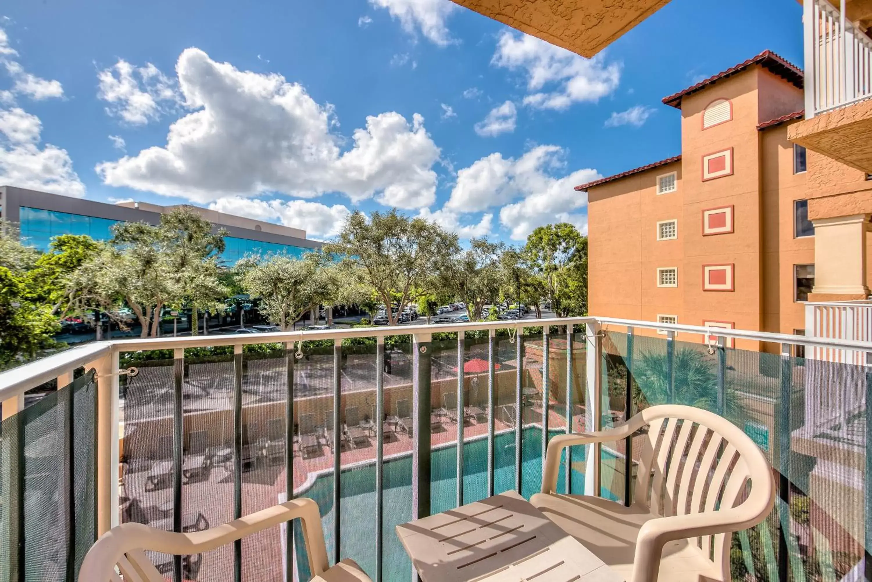 Balcony/Terrace in Inn of Naples, Tapestry Collection by Hilton