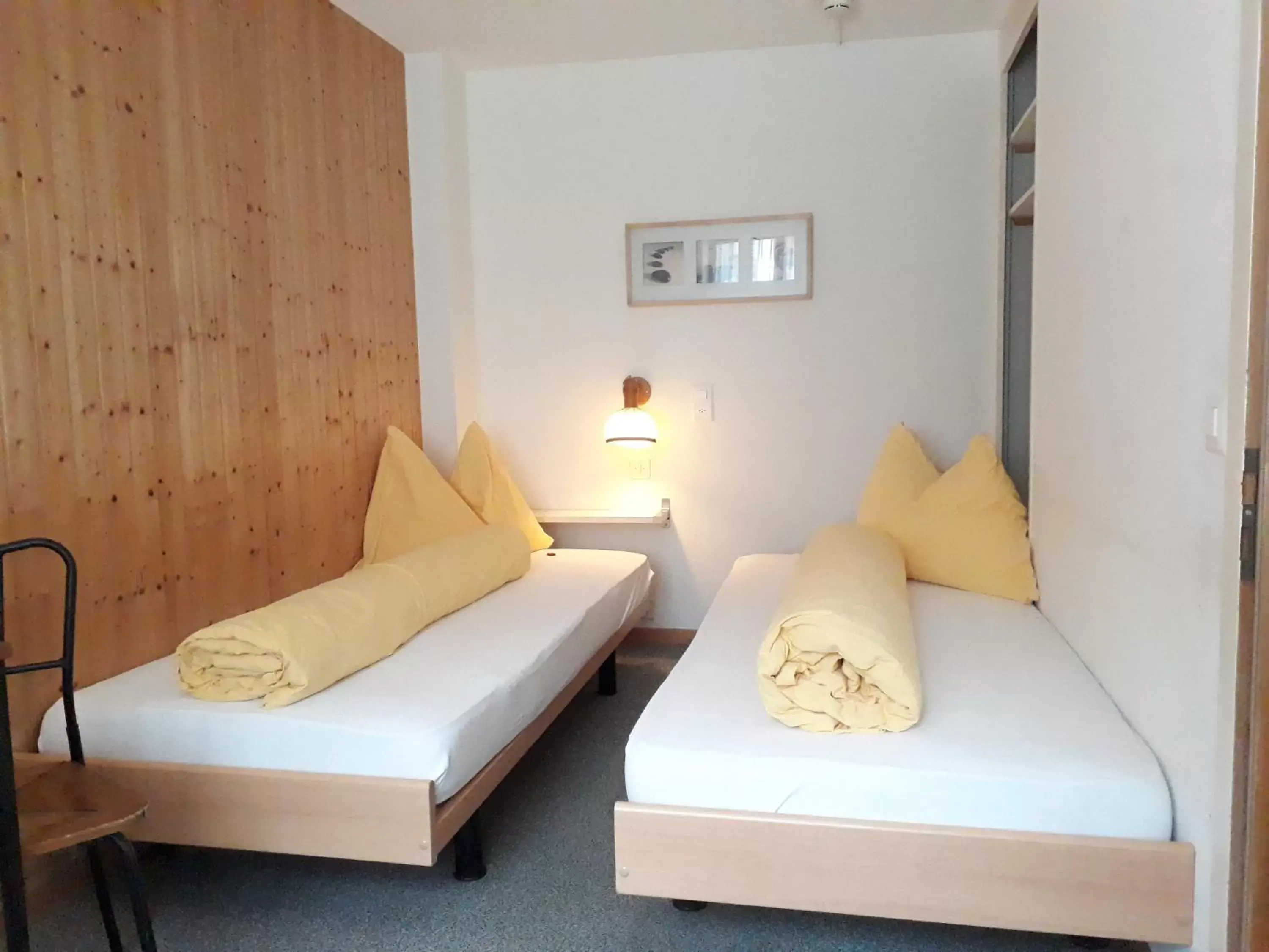 Bed in Hotel Tschuggen