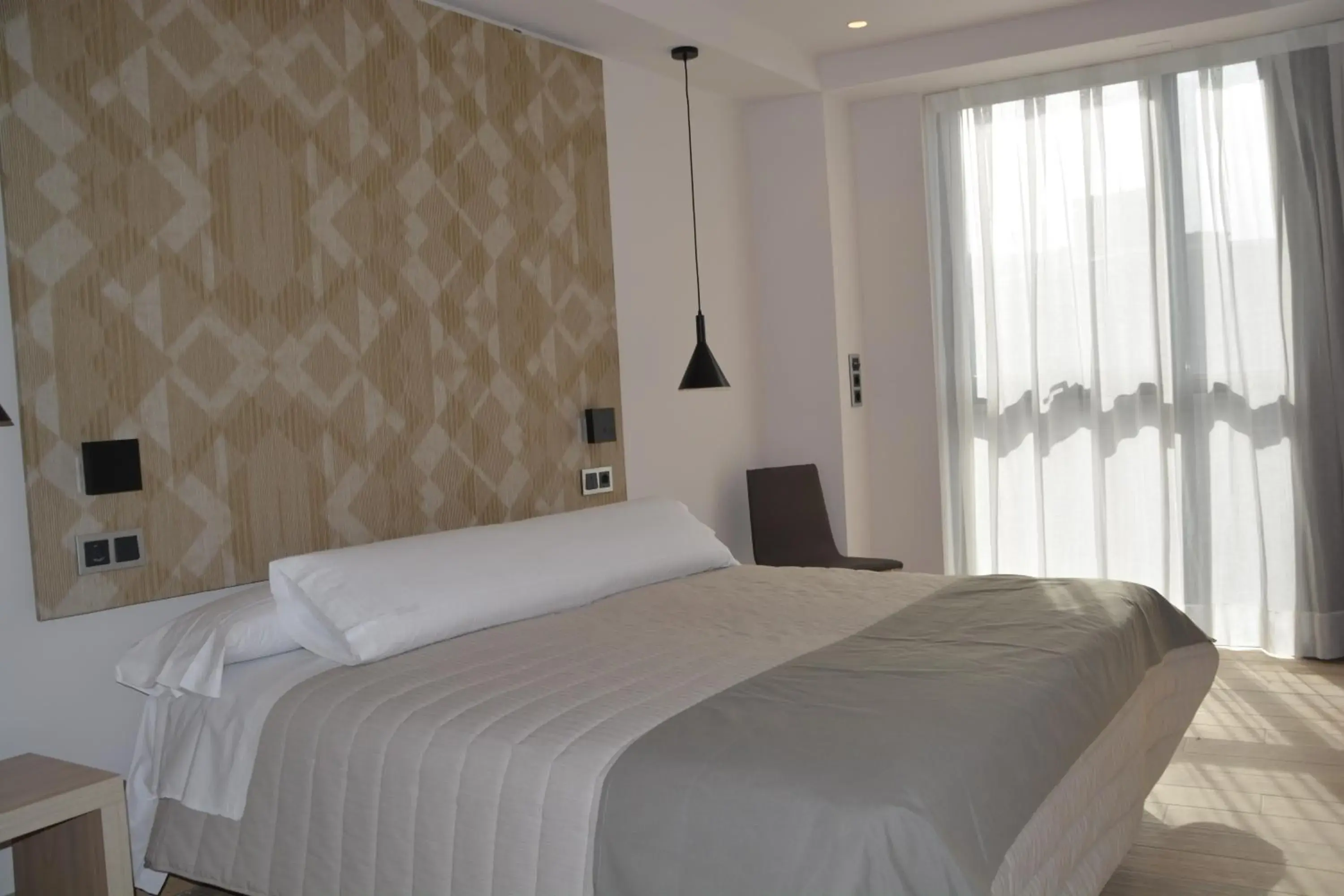 Bedroom, Bed in Hotel Bilbao Plaza