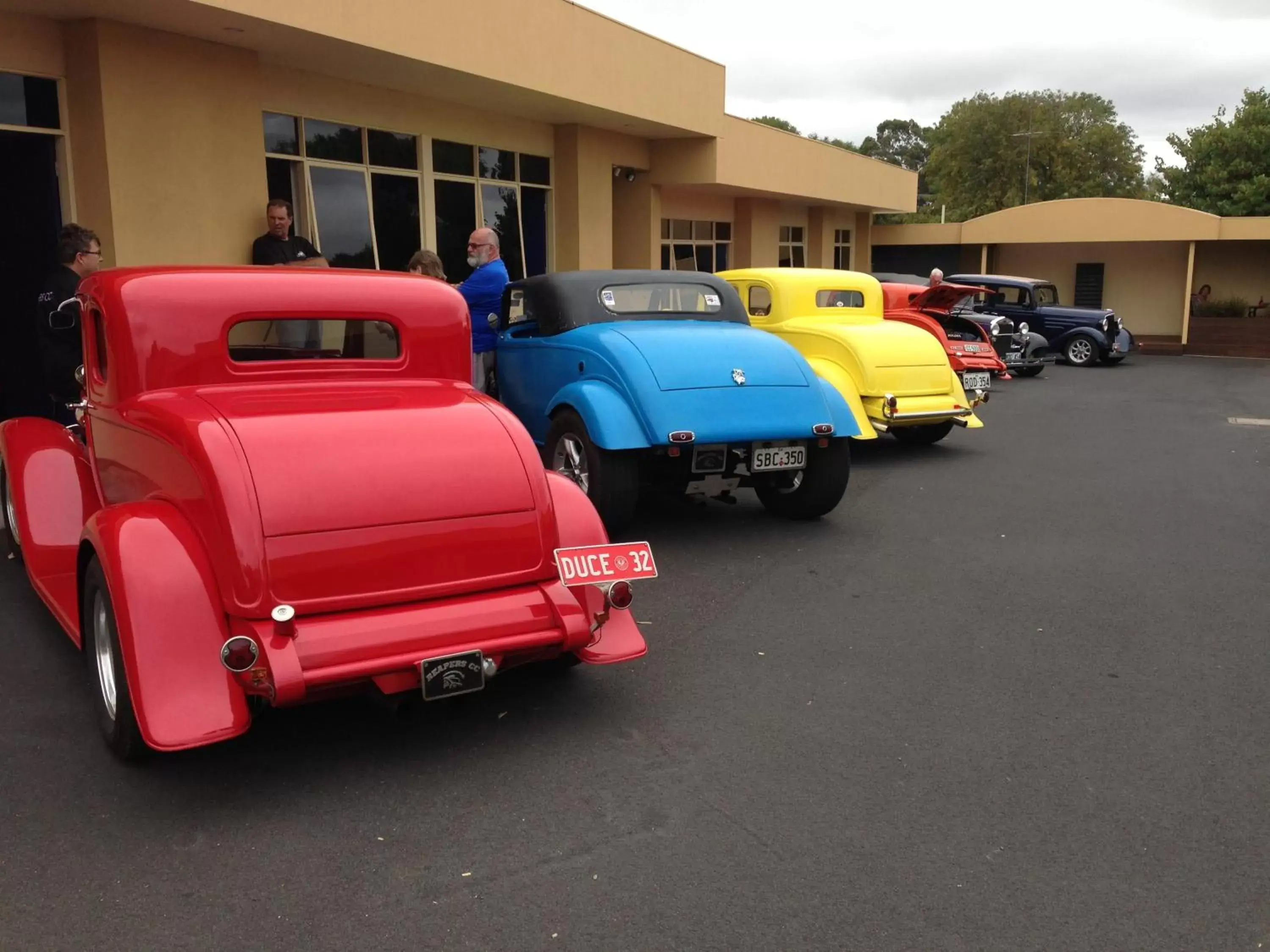 group of guests in Tower Motor Inn