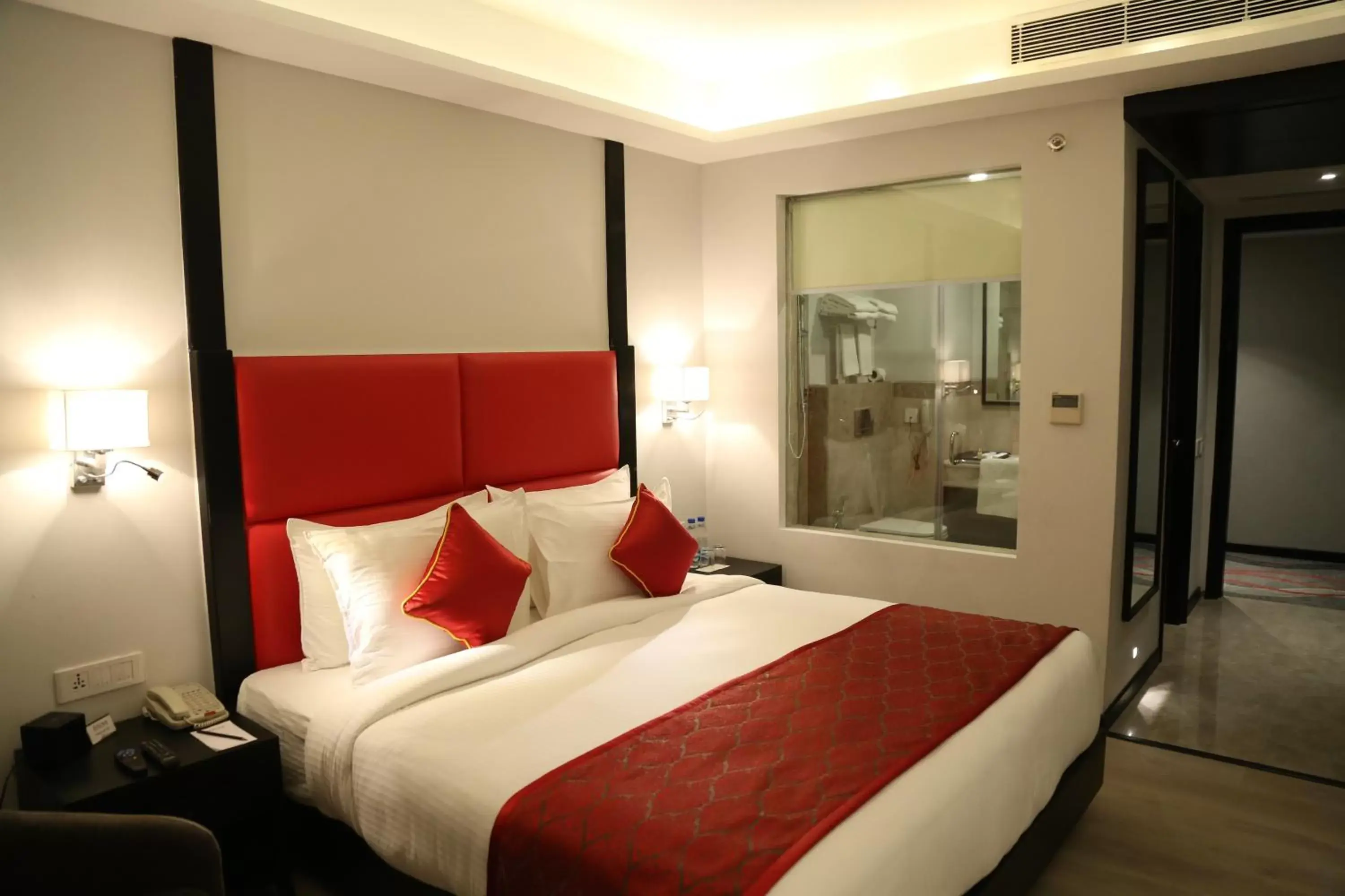 Photo of the whole room, Bed in Ramada Encore Jalandhar
