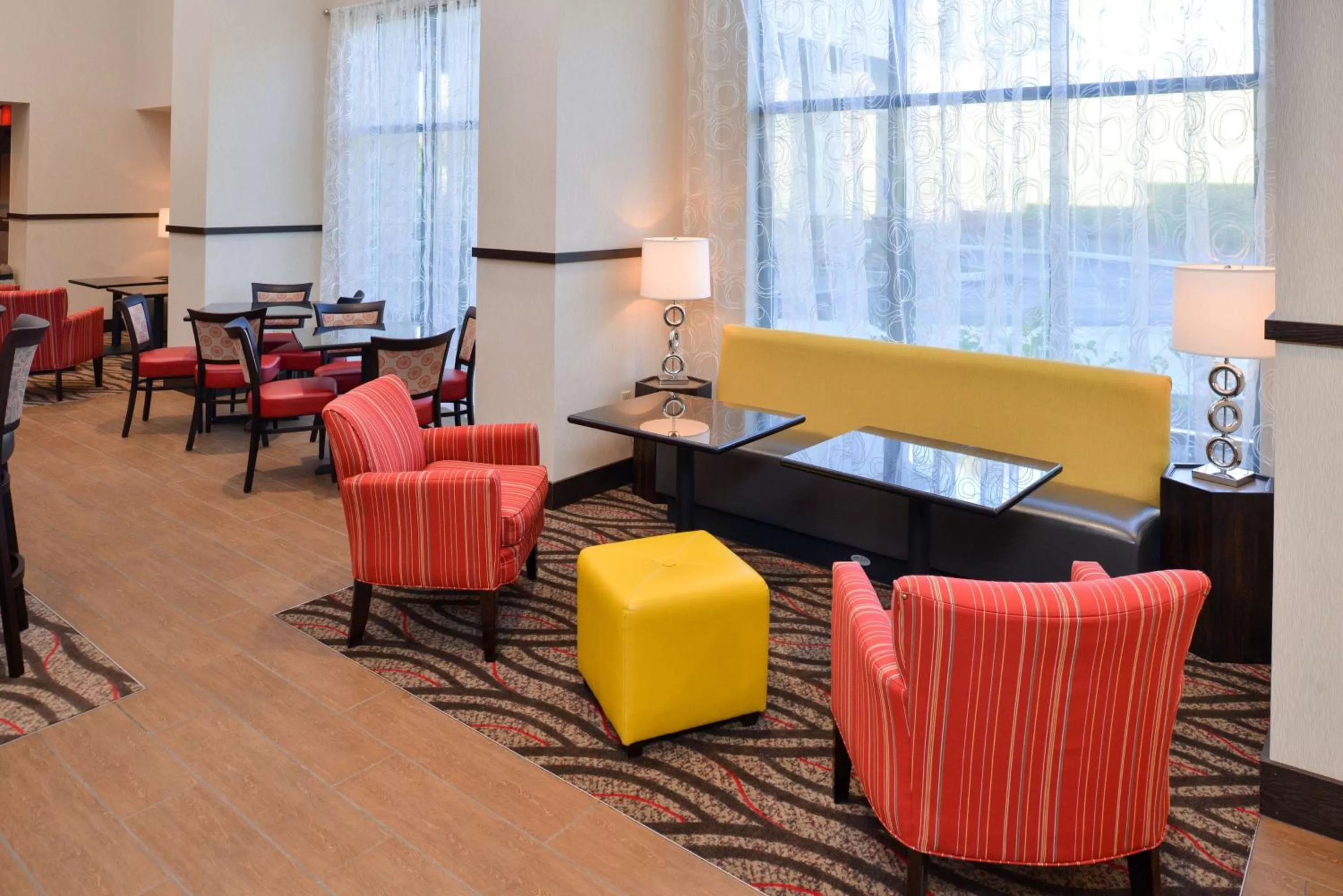 Lobby or reception in Hampton Inn & Suites California University-Pittsburgh