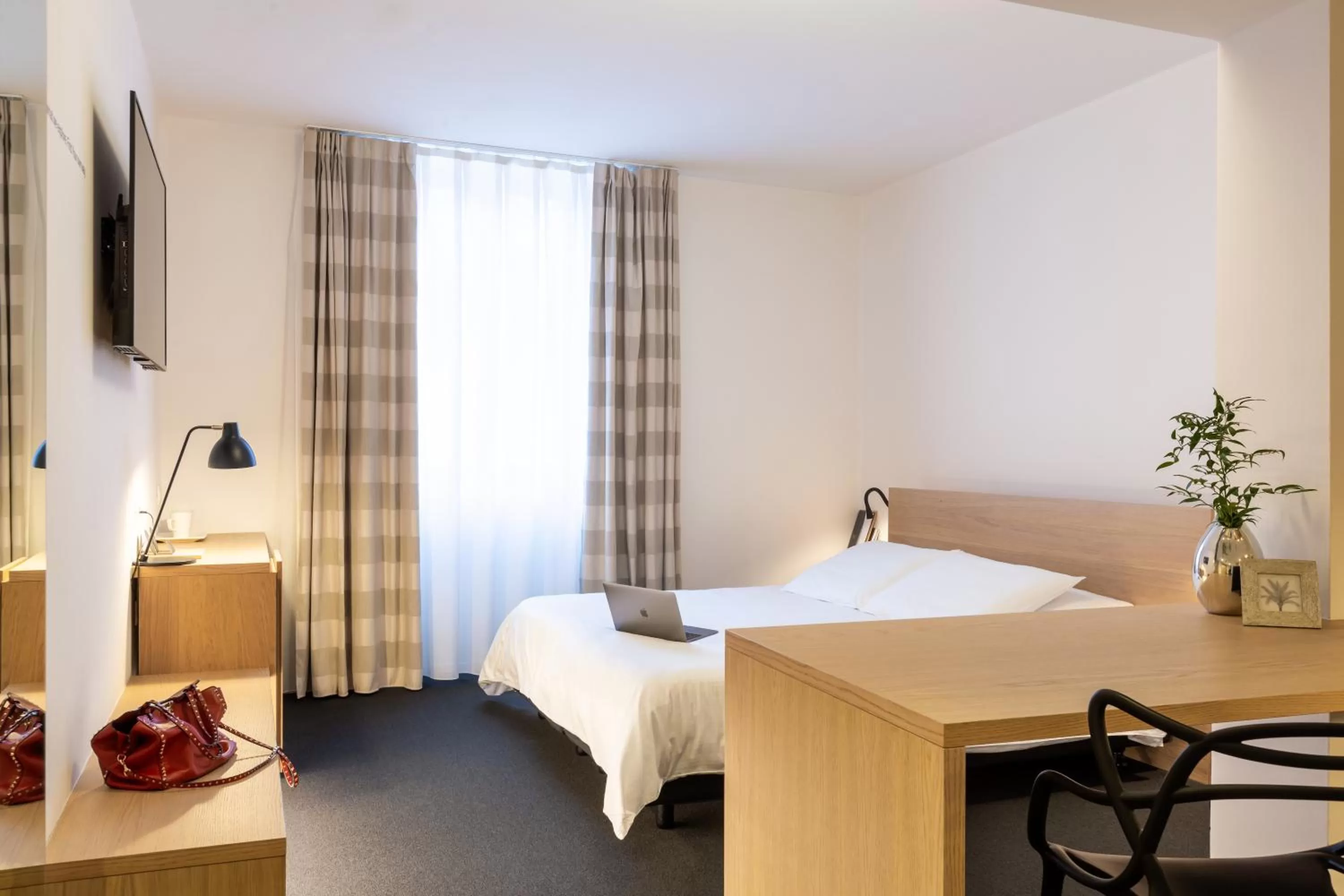 Bed in Hotel Lago Di Garda