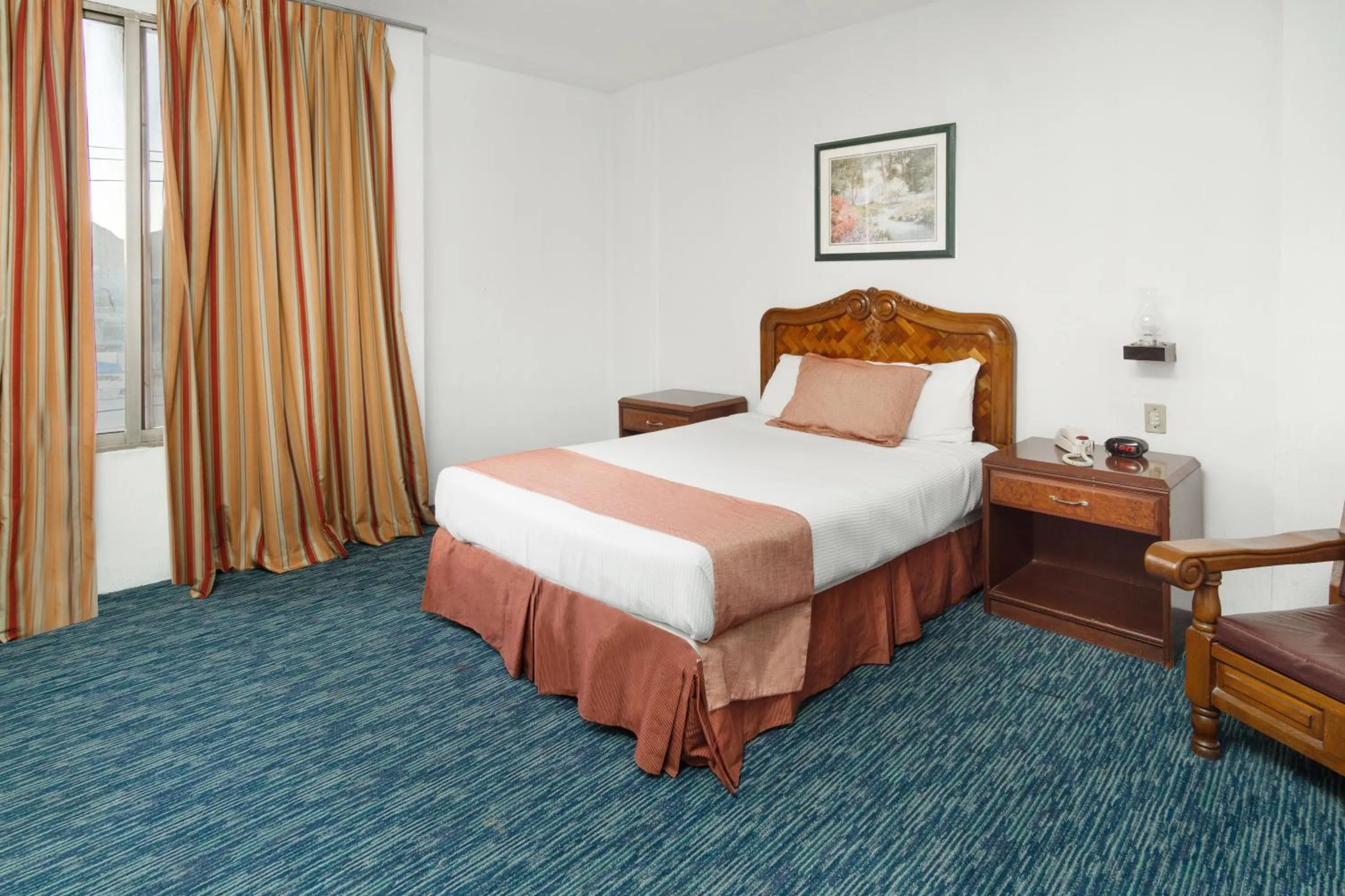 Bedroom, Bed in Hotel San Jorge