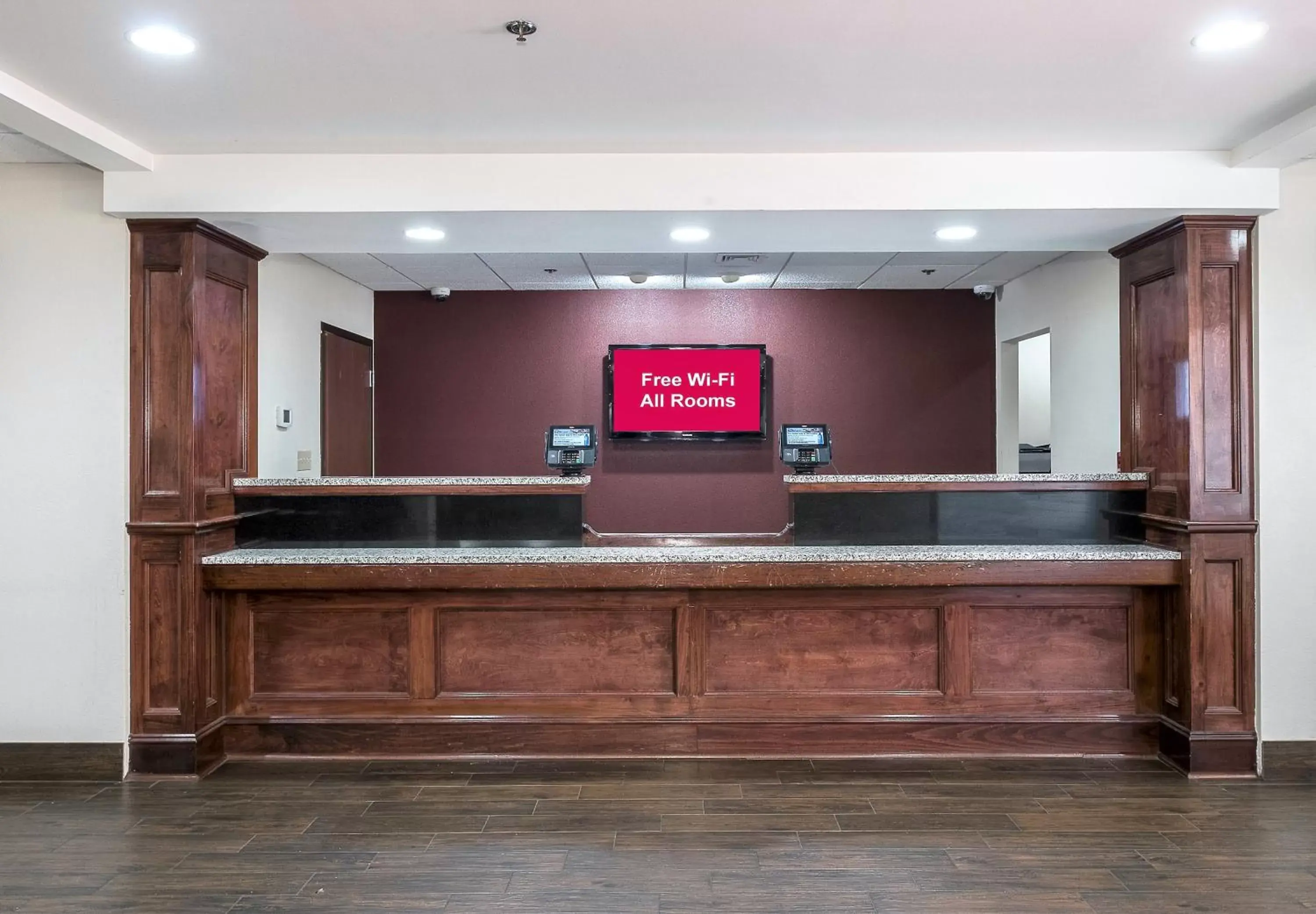 Lobby or reception, Lobby/Reception in Red Roof Inn Hartford- New Britain