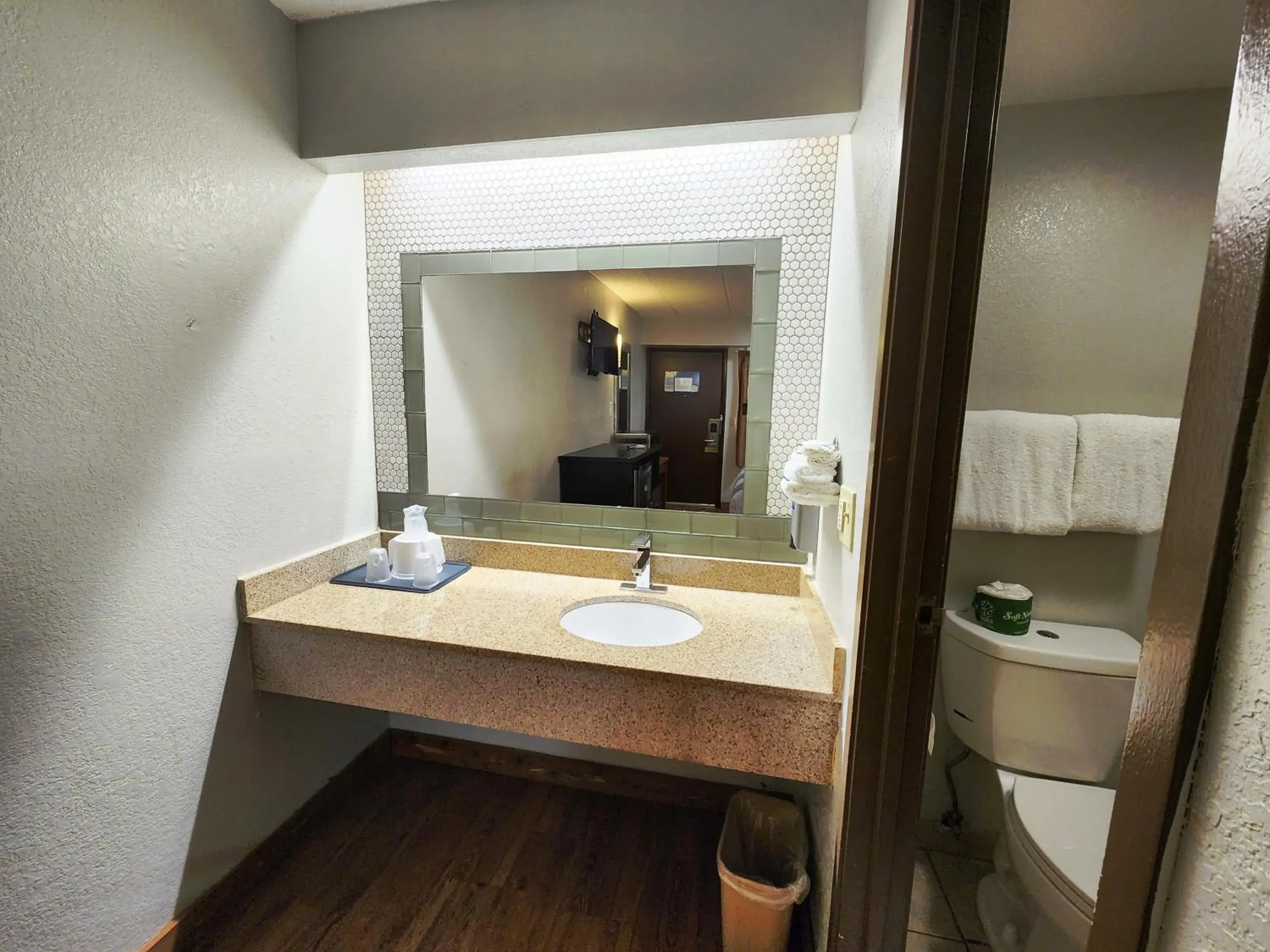 Toilet, Bathroom in Americas Best Value Inn and Suites Little Rock
