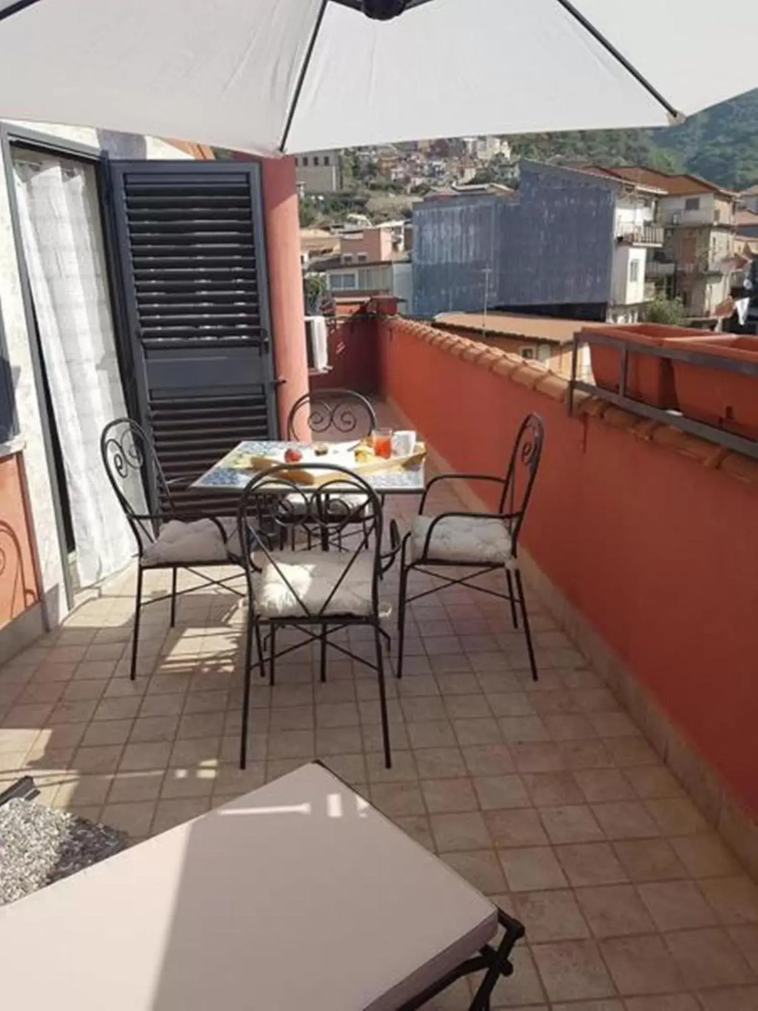 Property building, Balcony/Terrace in La Porta dell'Alcantara