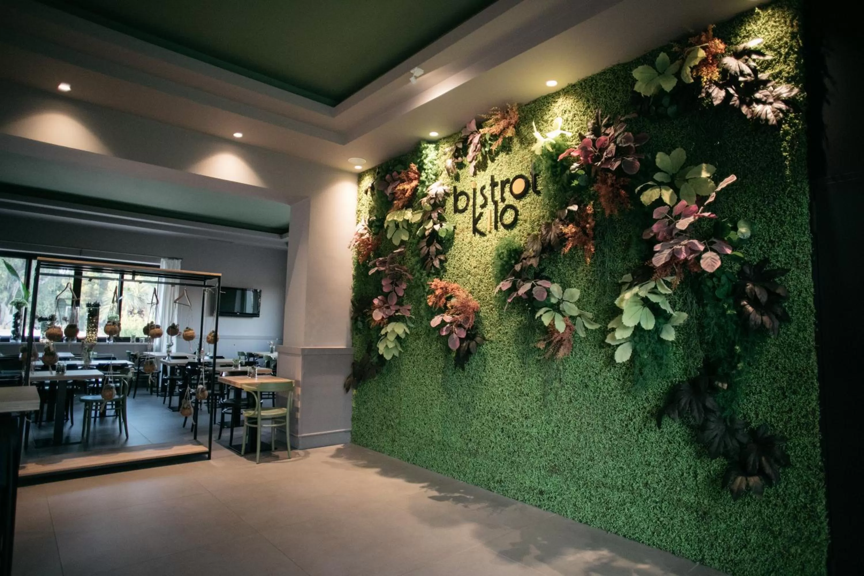 Restaurant/places to eat in Hotel Aloisi