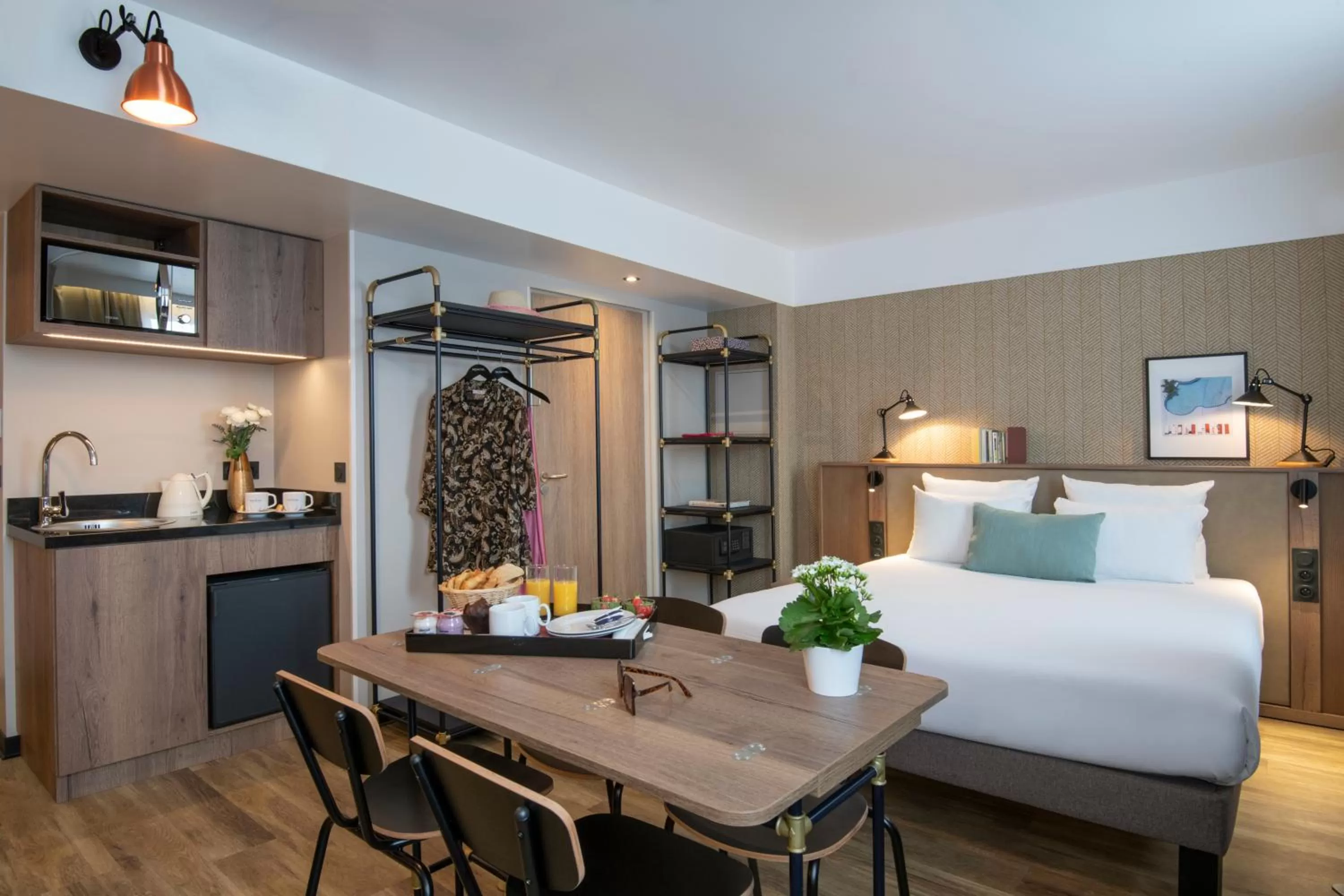 Dining area, Bed in Novotel Suites Nice Airport