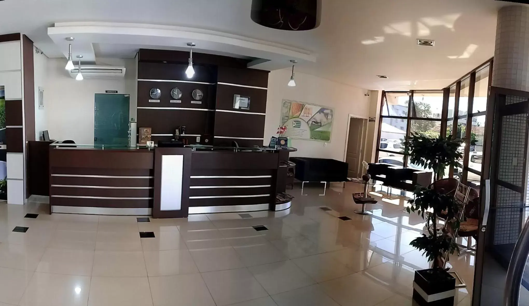 Lobby/Reception in Hotel Maestro Executive Toledo
