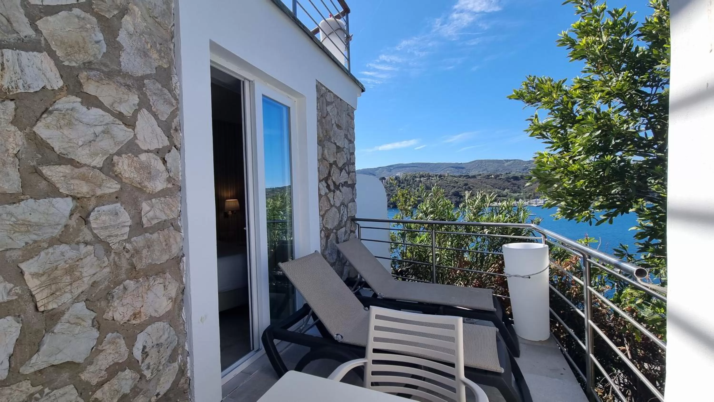 Balcony/Terrace in Hotel Plaza