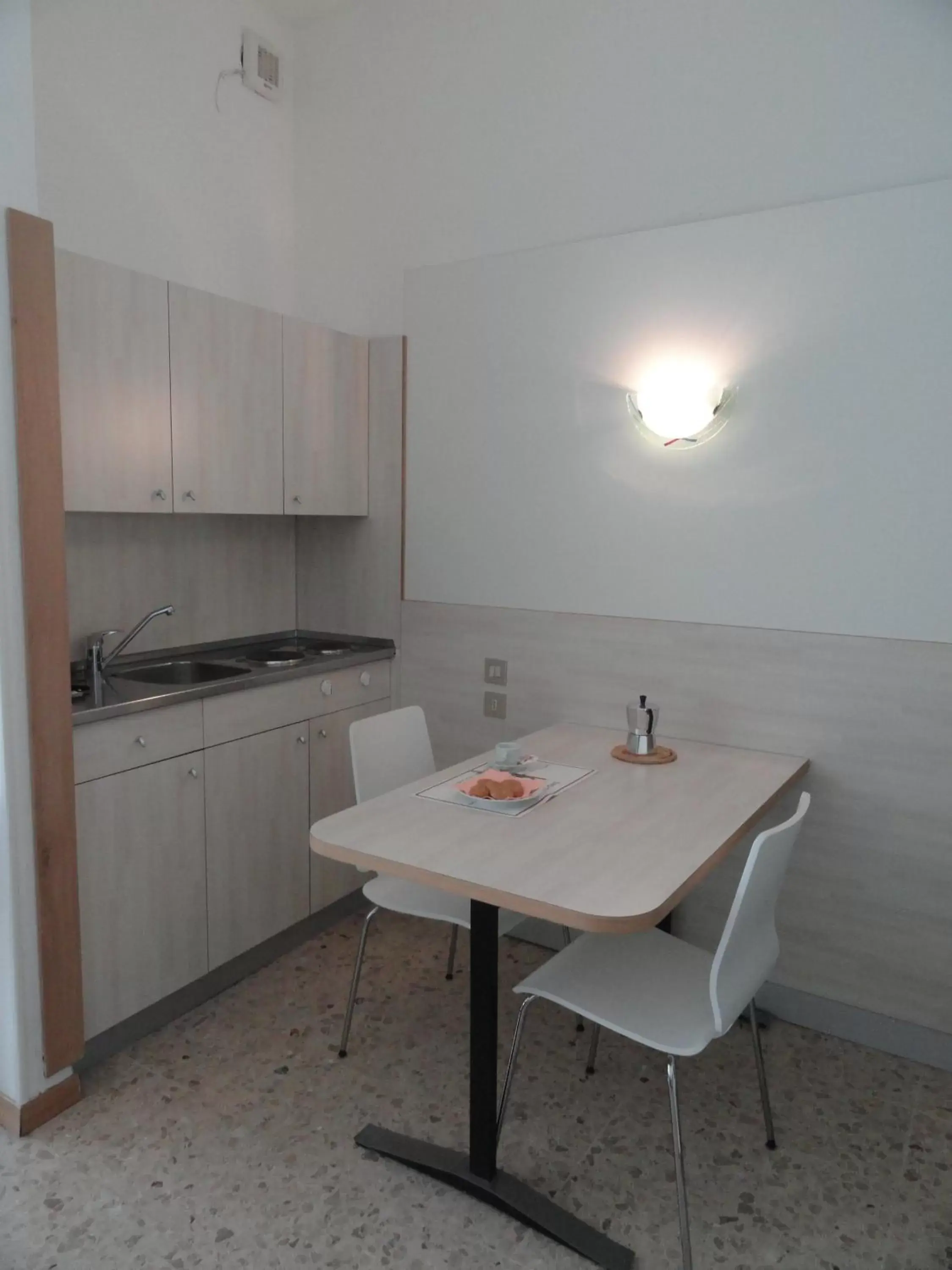 Kitchen or kitchenette, Kitchen/Kitchenette in Residence Giusti 6