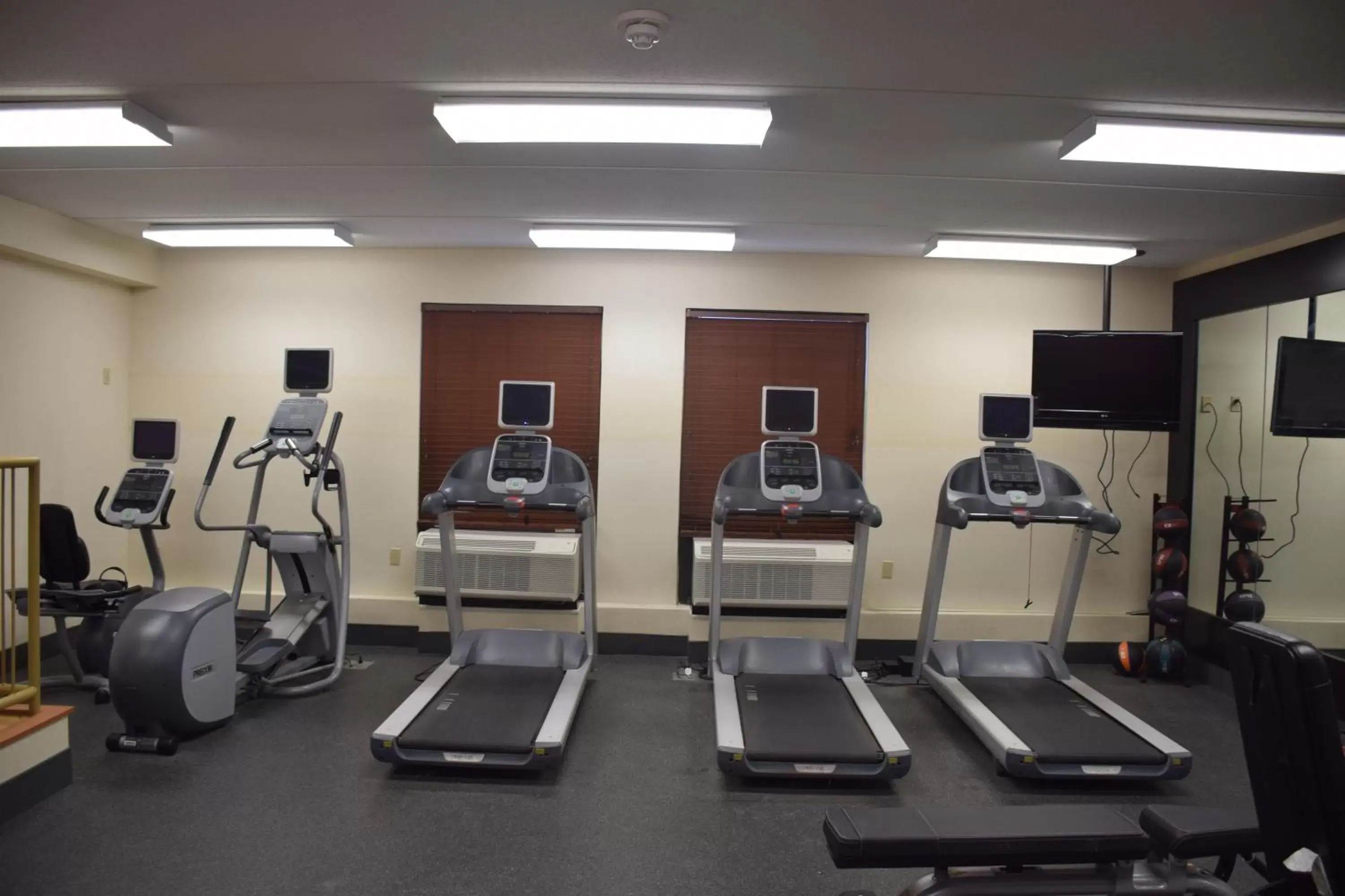 Fitness centre/facilities, Fitness Center/Facilities in Wingate by Wyndham Baltimore BWI Airport