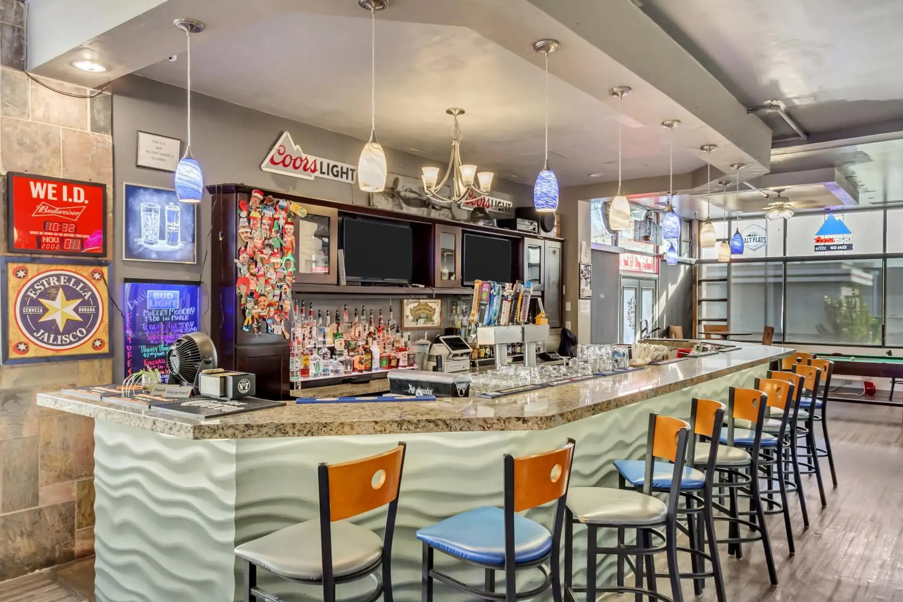 Restaurant/places to eat, Lounge/Bar in Suburban Studios Salt Lake City Airport