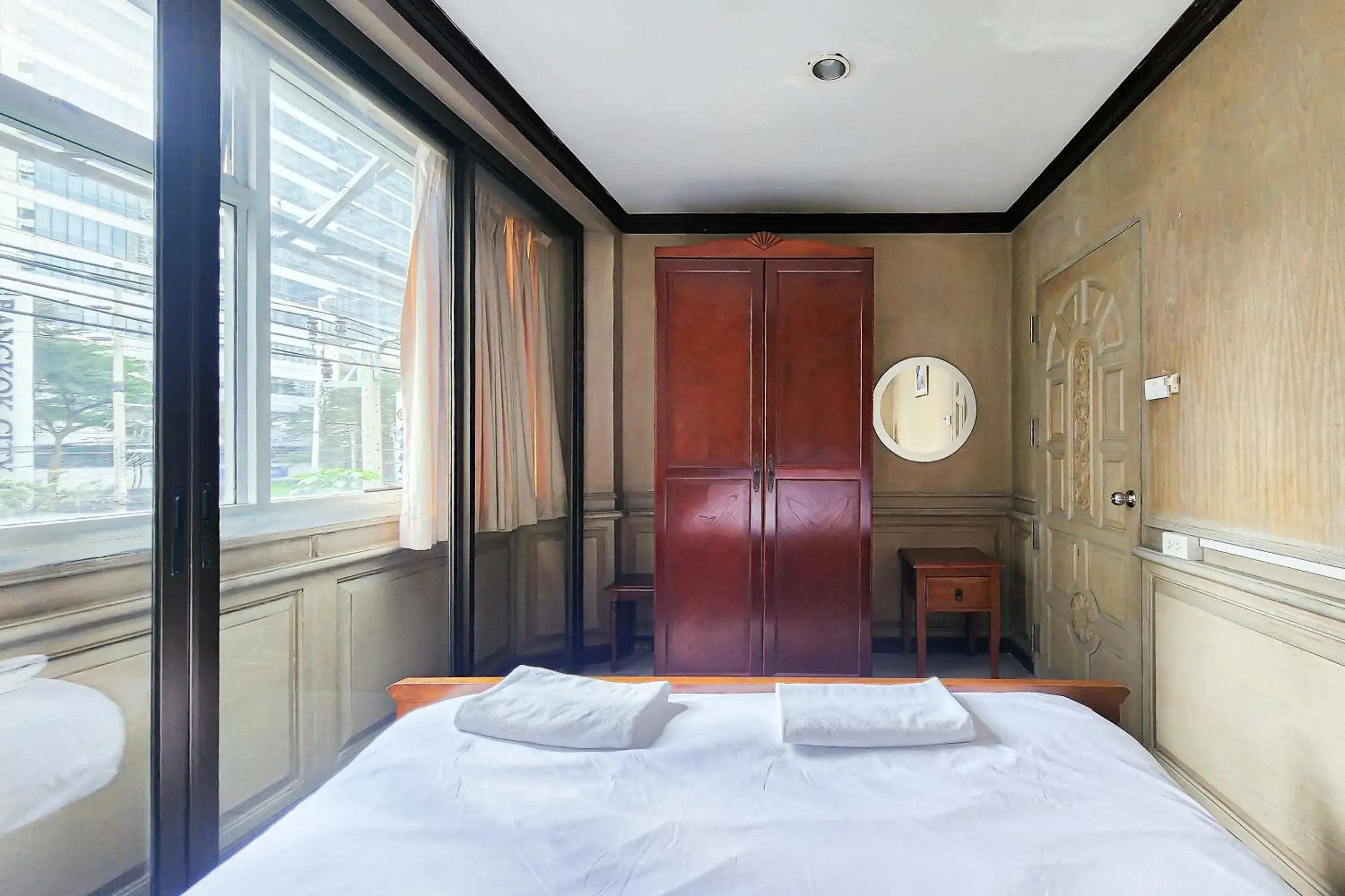 Bed in Cordia Residence Sathorn
