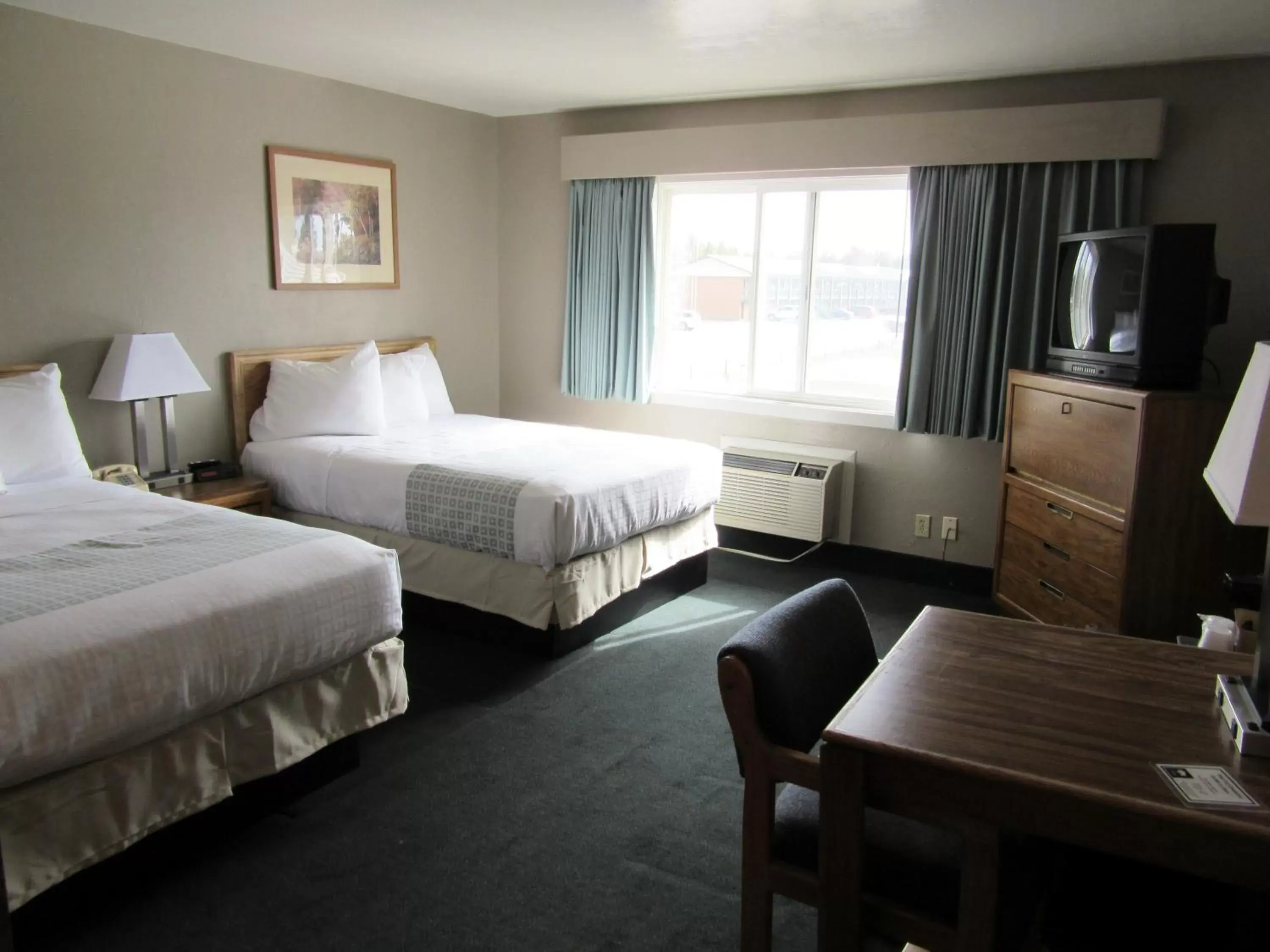 Photo of the whole room in White Buffalo Hotel