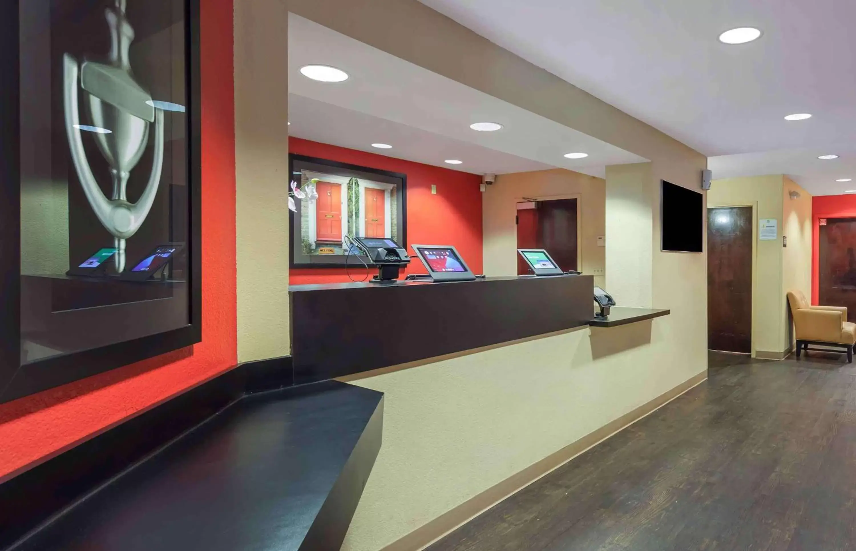 Lobby or reception, Lobby/Reception in Extended Stay America Suites - Orange County - Anaheim Convention Center