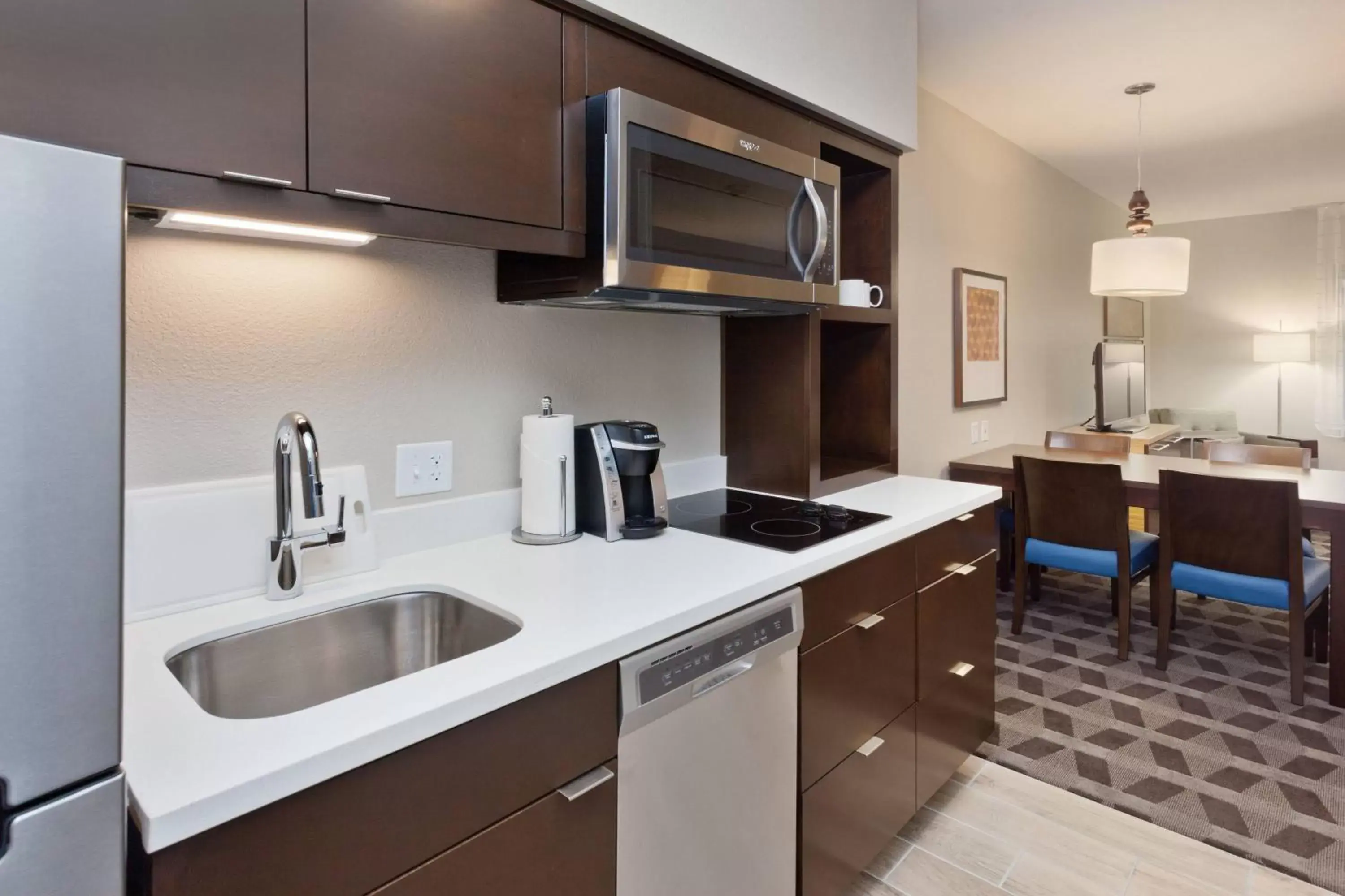 Kitchen or kitchenette, Kitchen/Kitchenette in TownePlace Suites by Marriott Montgomery EastChase