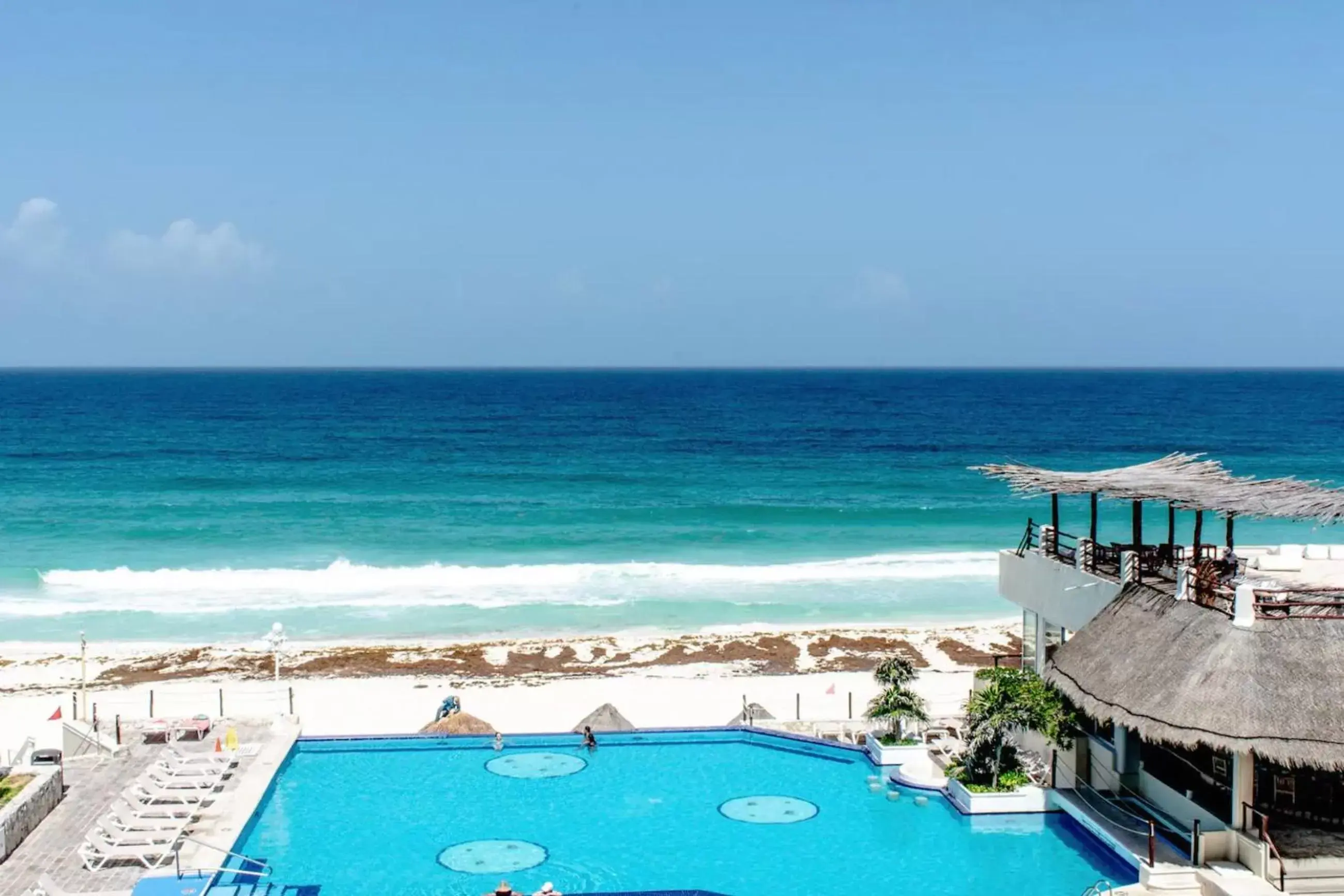 Pool View in Cancun Beach&Sunrise