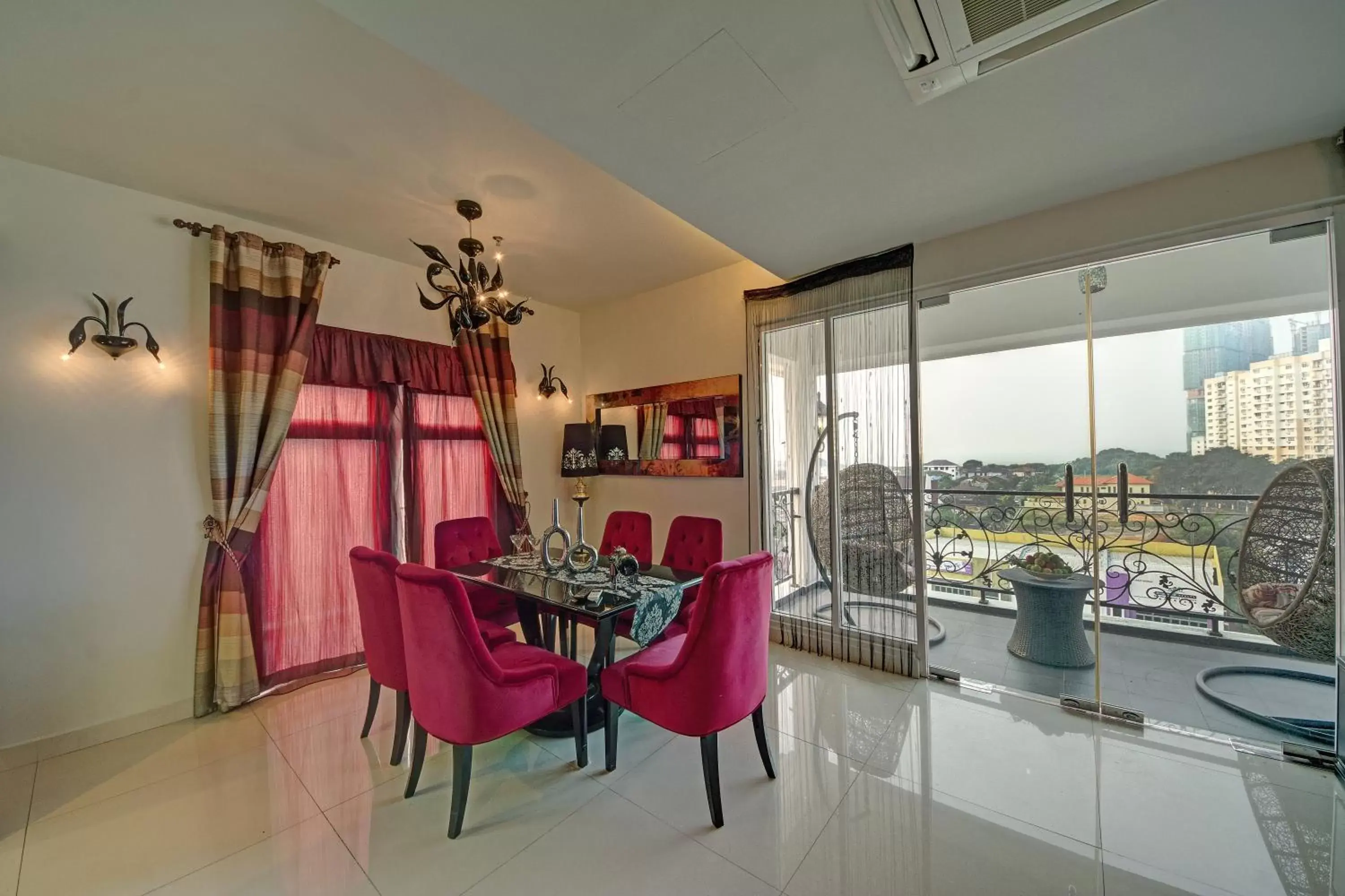 Seating area, Dining Area in Arenaa Deluxe Hotel