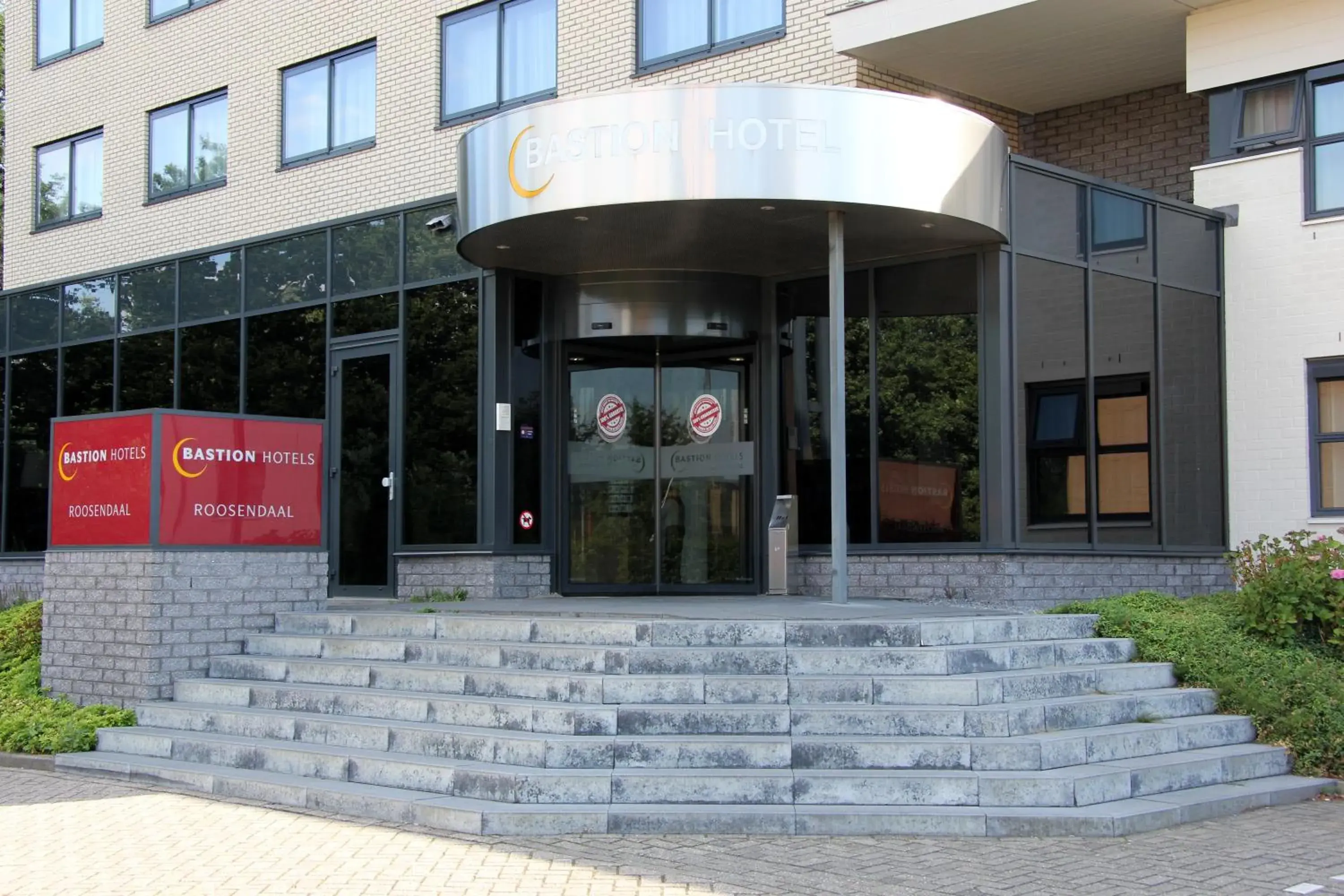 Facade/entrance in Bastion Hotel Roosendaal