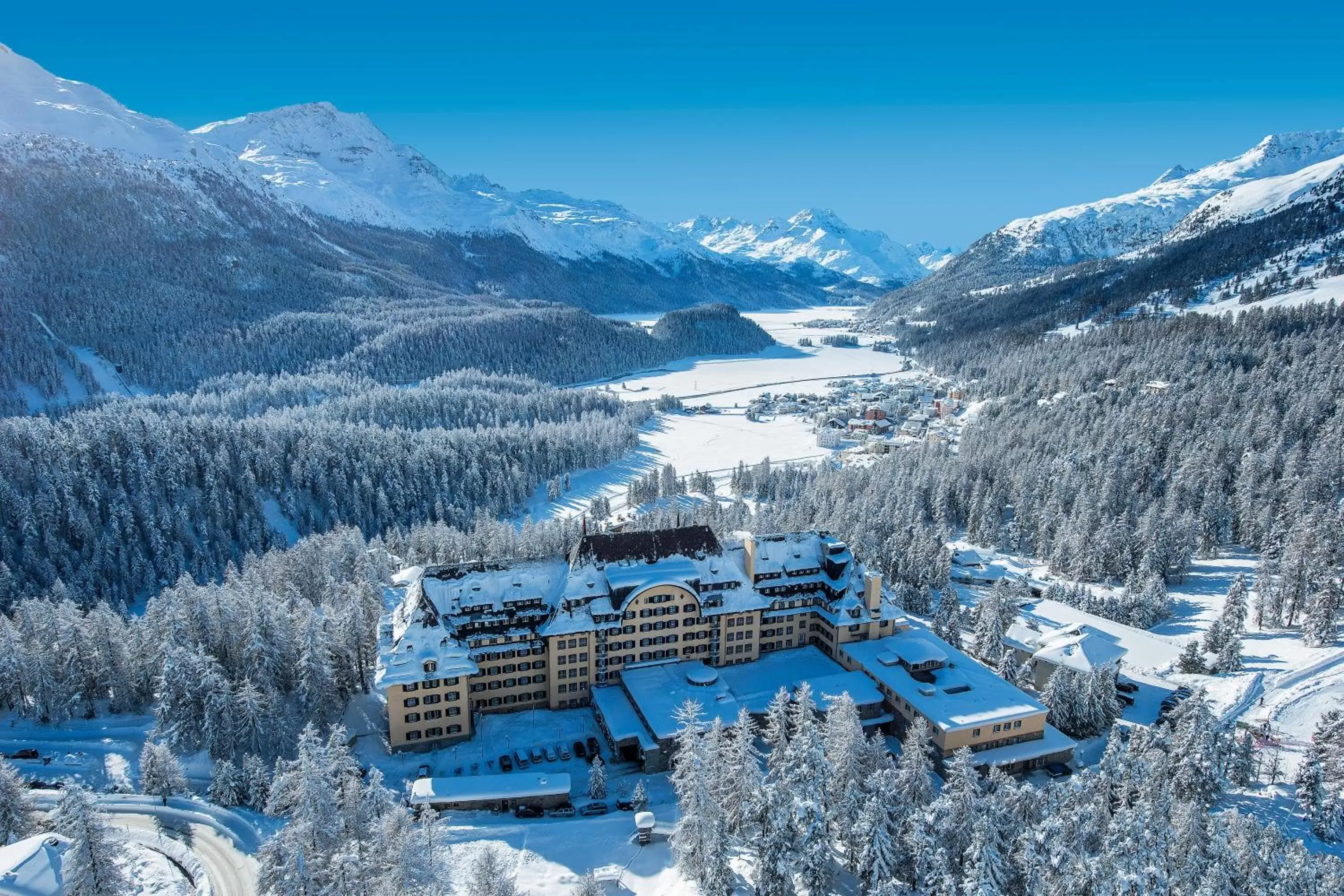 Bird's eye view, Winter in Suvretta House