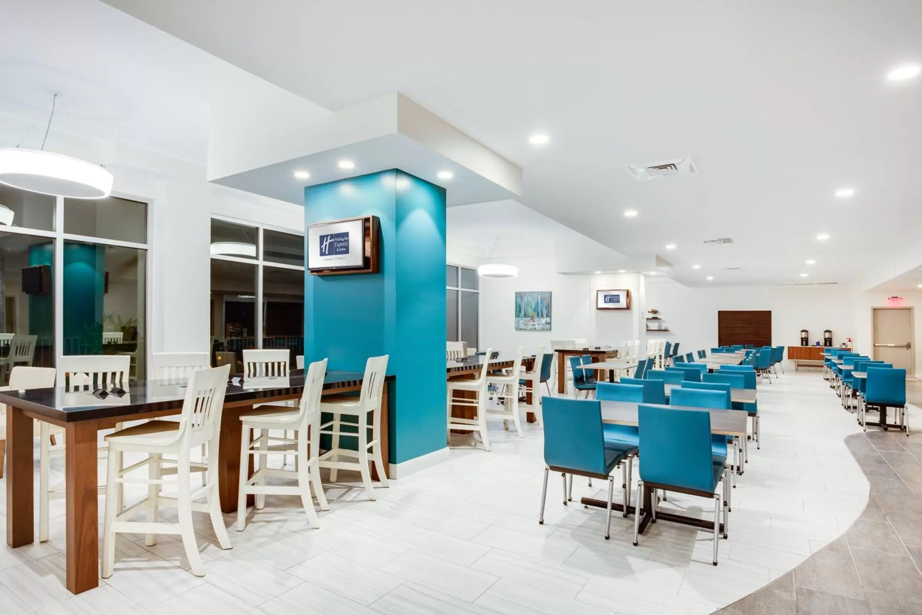 Restaurant/Places to Eat in Holiday Inn Express & Suites Panama City Beach - Beachfront, an IHG Hotel